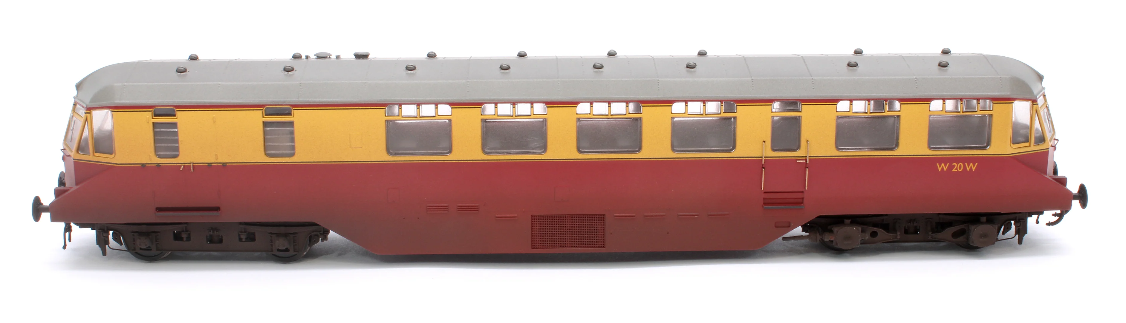 19407 GWR Passenger Railcar BR Crimson/Cream W20W (Grey Roof) Diesel Locomotive - Weathered - Image 9