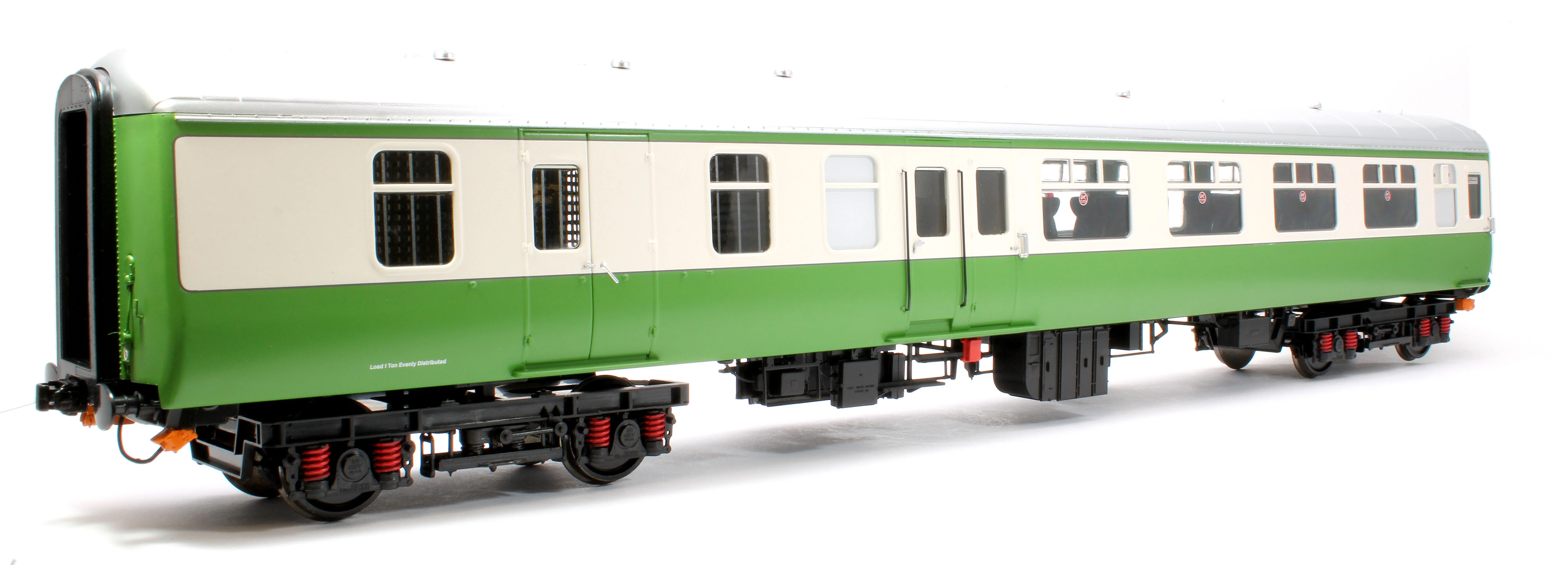 2413 Hebridean green/cream Mk2 Brake Second Open (BSO)