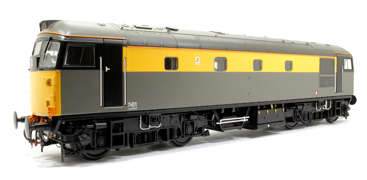 2682 Class 26 BR Civil Engineers ‘Dutch’ Grey/Yellow (Unnumbered) Diesel Locomotive - Image 3