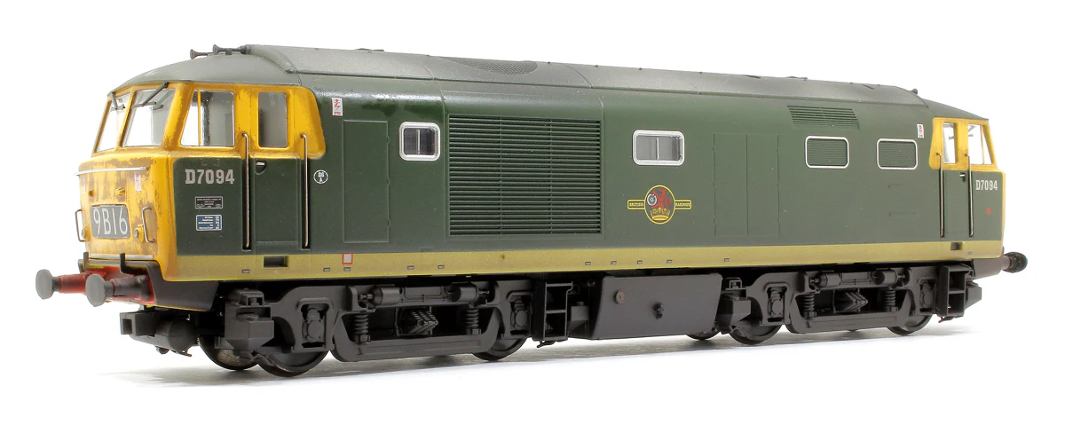 3532 Class 35 BR 'Hymek' BR Green FYE D7094 Diesel Locomotive - Weathered - Image 3