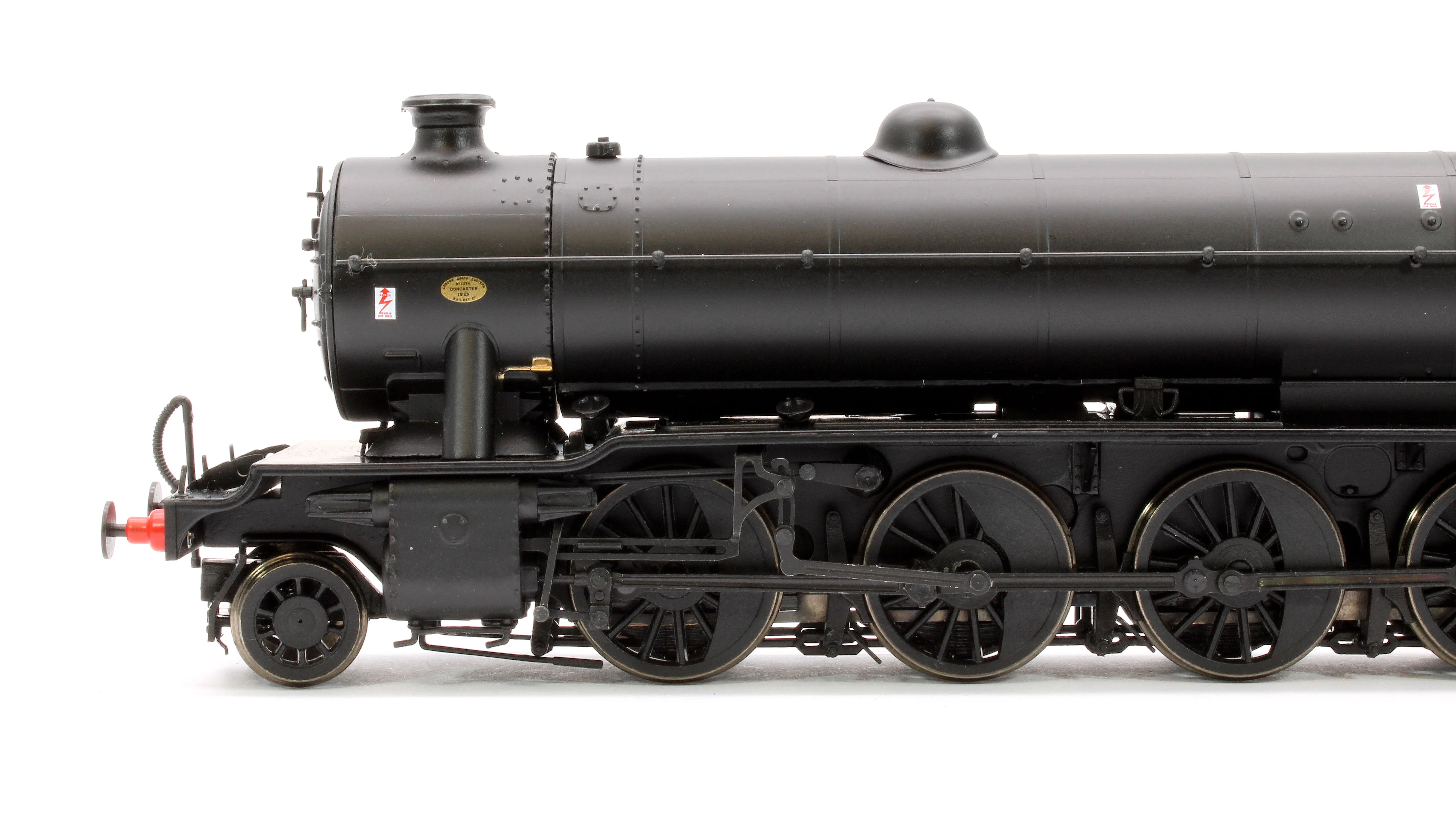 3943 Class O2/4 'Tango' BR late crest black No. 63932 with low running plate, side window cab and GN tender, short chimney - Image 9