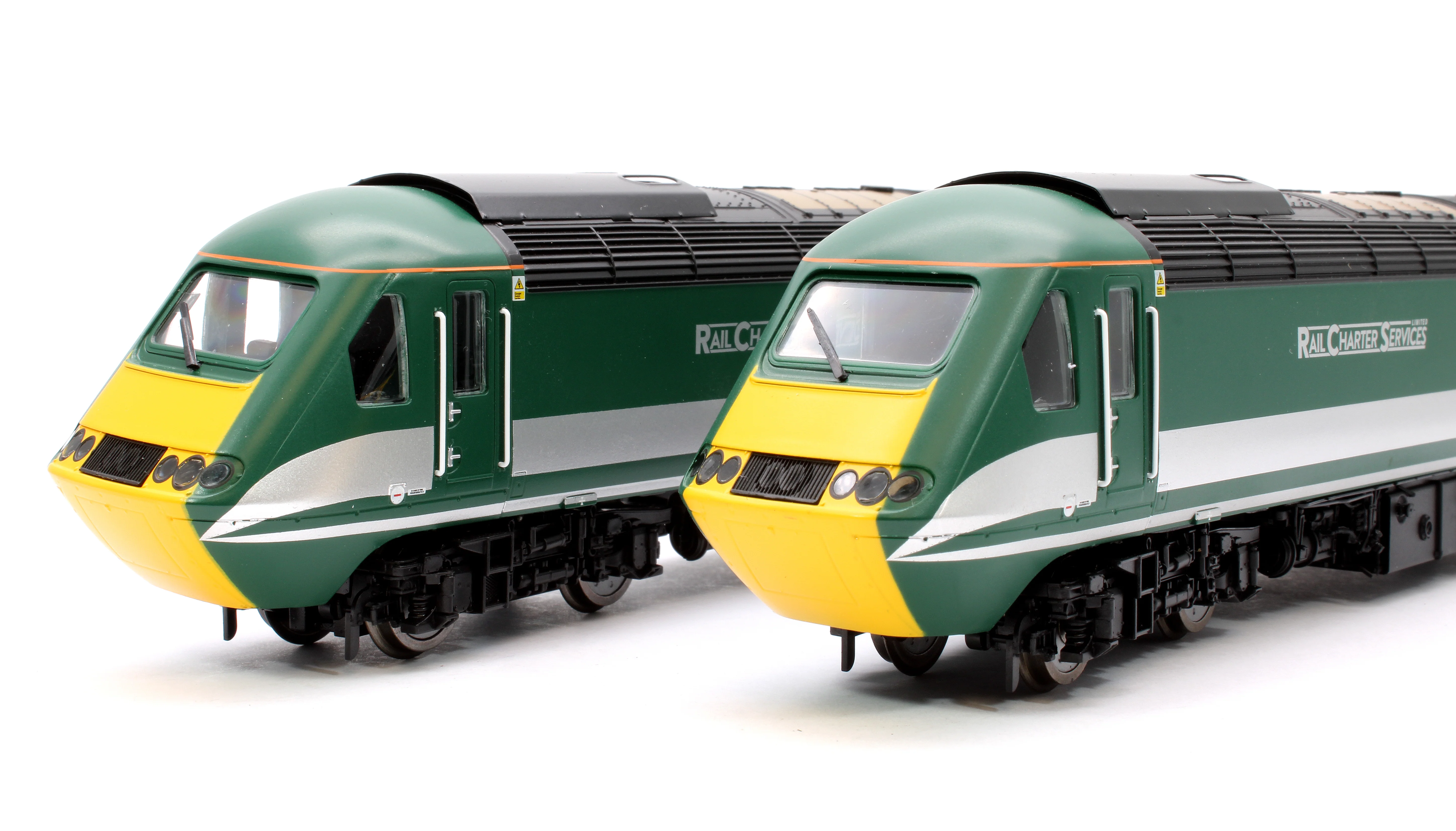 R30204 Class 43 HST Power Cars '43058 & 43059' Rail Charter Services Green Train Pack - Image 8