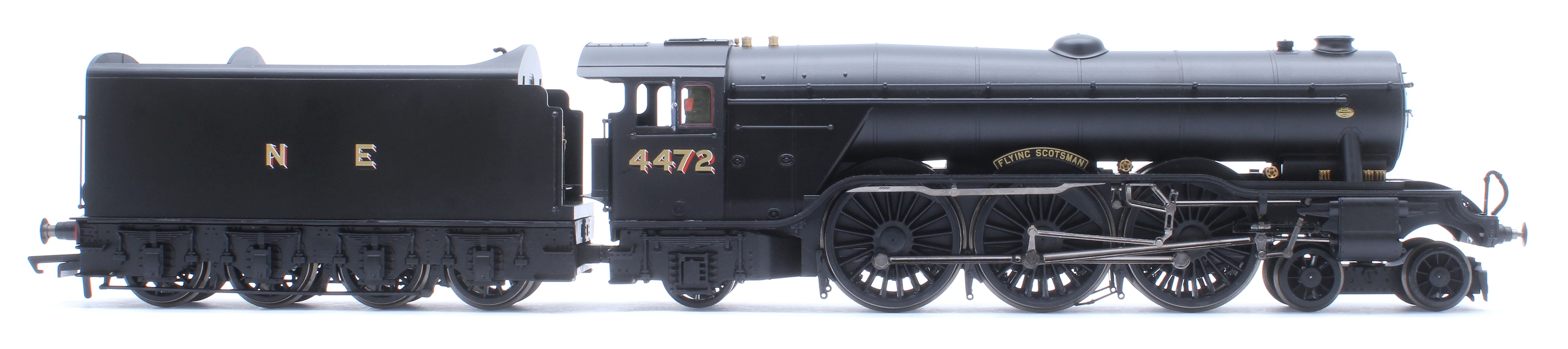 R30454 Class A3 4-6-2 LNER No.4472 'Flying Scotsman' (WWII 80th Anniversary Collection) Steam Locomotive - Image 6