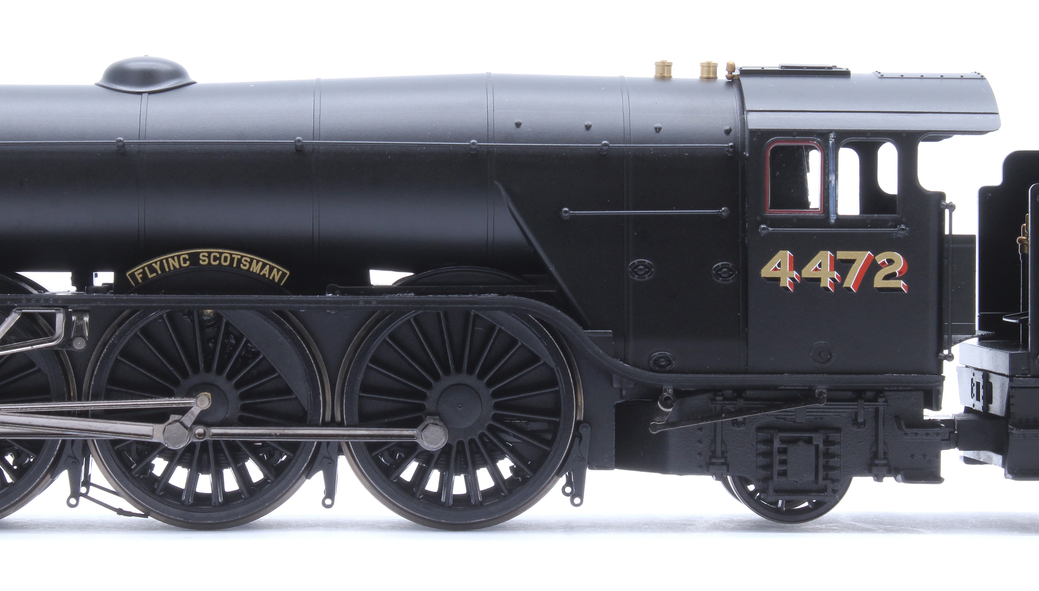 R30454 Class A3 4-6-2 LNER No.4472 'Flying Scotsman' (WWII 80th Anniversary Collection) Steam Locomotive - Image 8