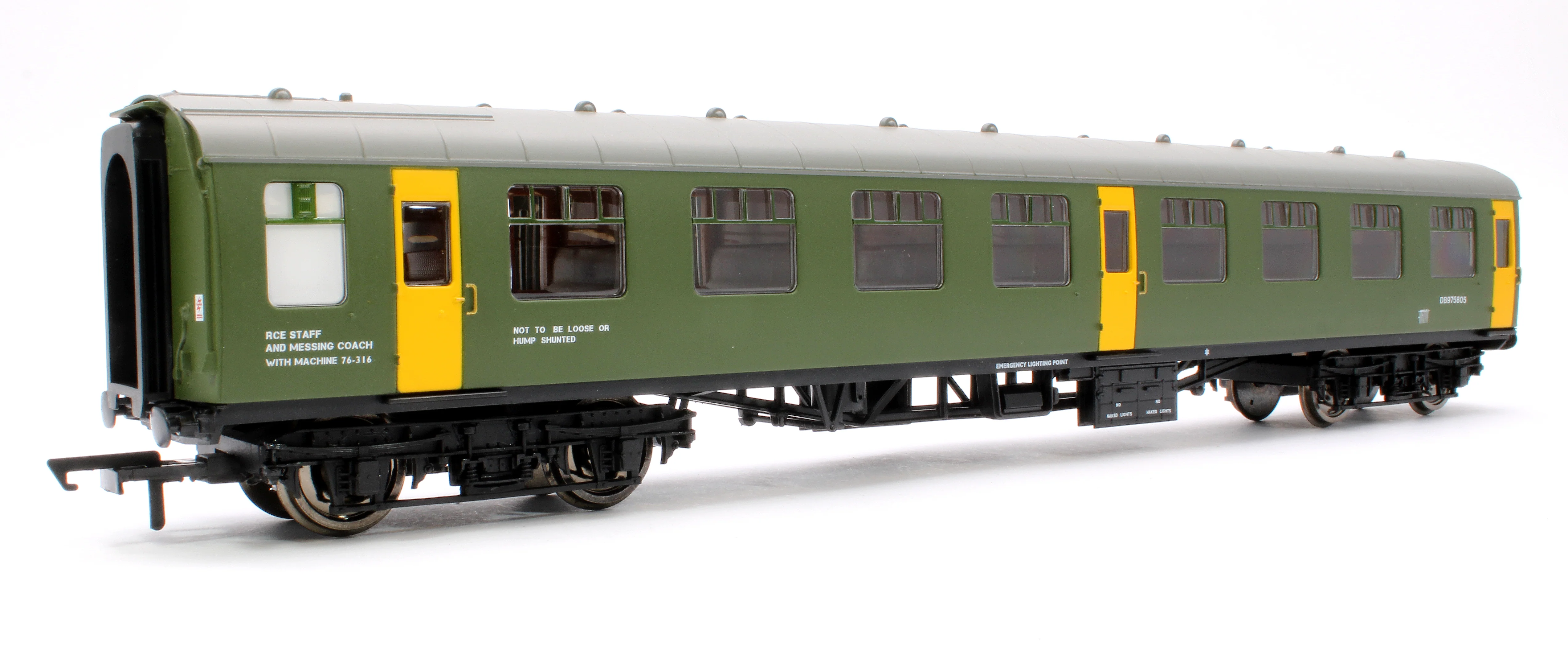 R40006 ex-Mk1 SK Ballast Cleaner Train Staff Coach BR Departmental DB 975805 - Image 3