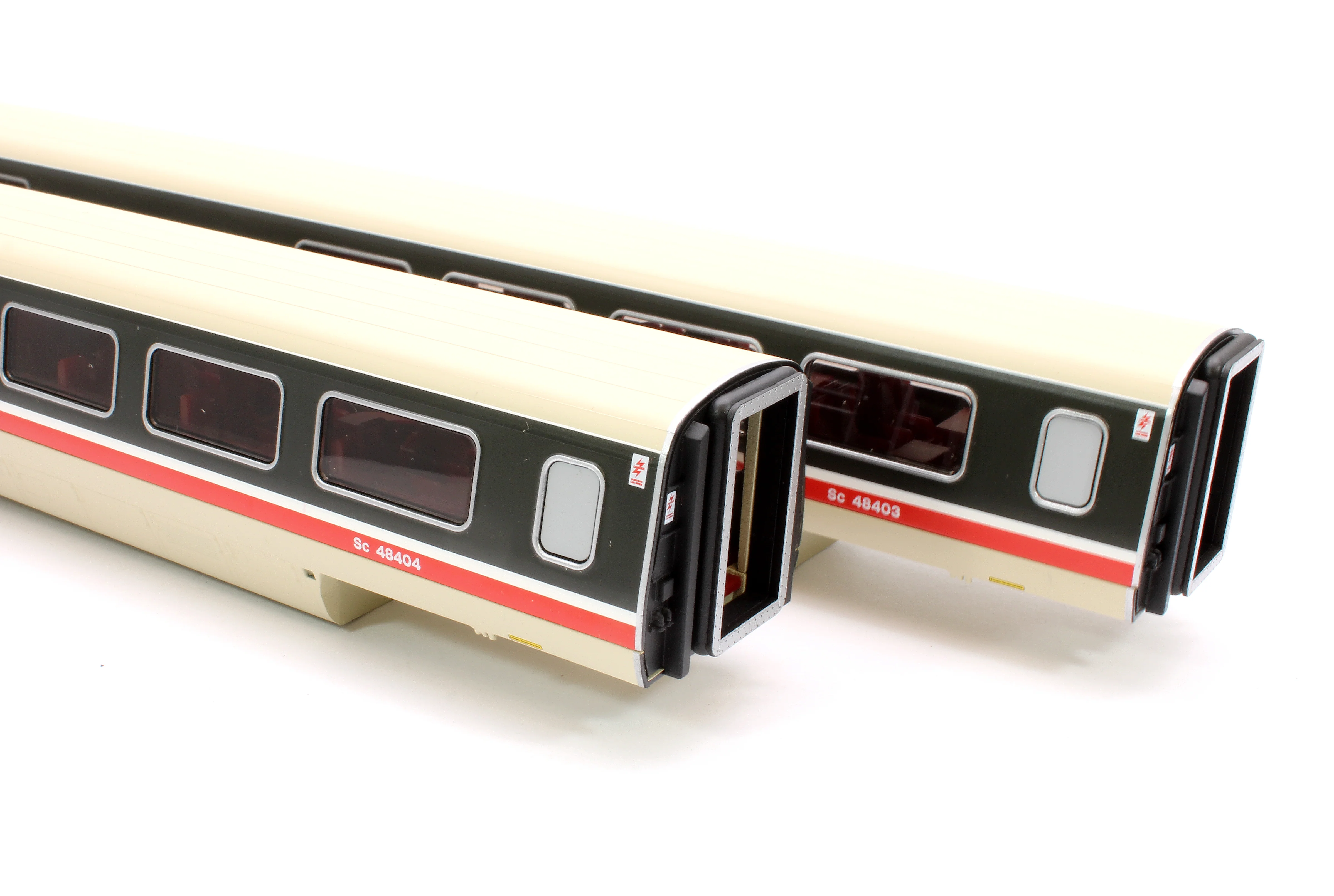 R40012 Class 370 Advanced Passenger Train APT 2-car TRBS Coach Pack BR 48403 + 48404 - Image 7