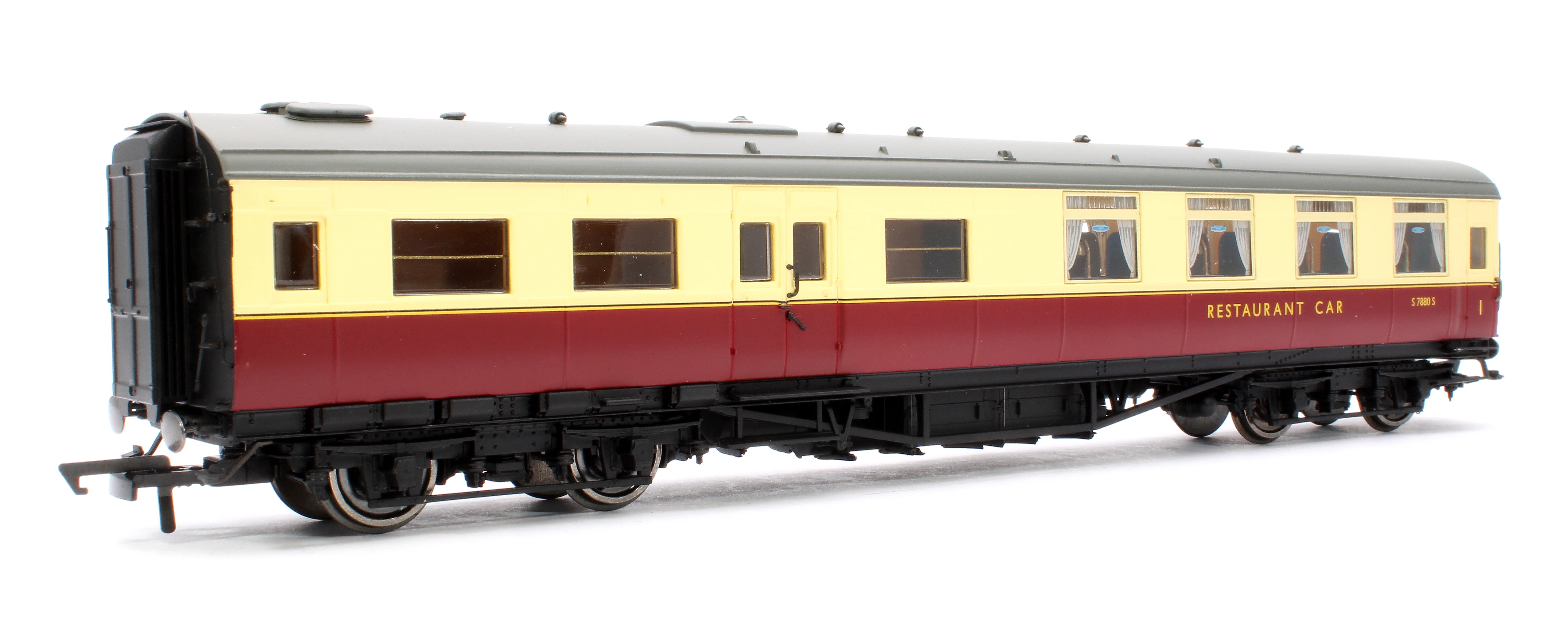 R40029A Maunsell Kitchen/Dining First BR S7880S