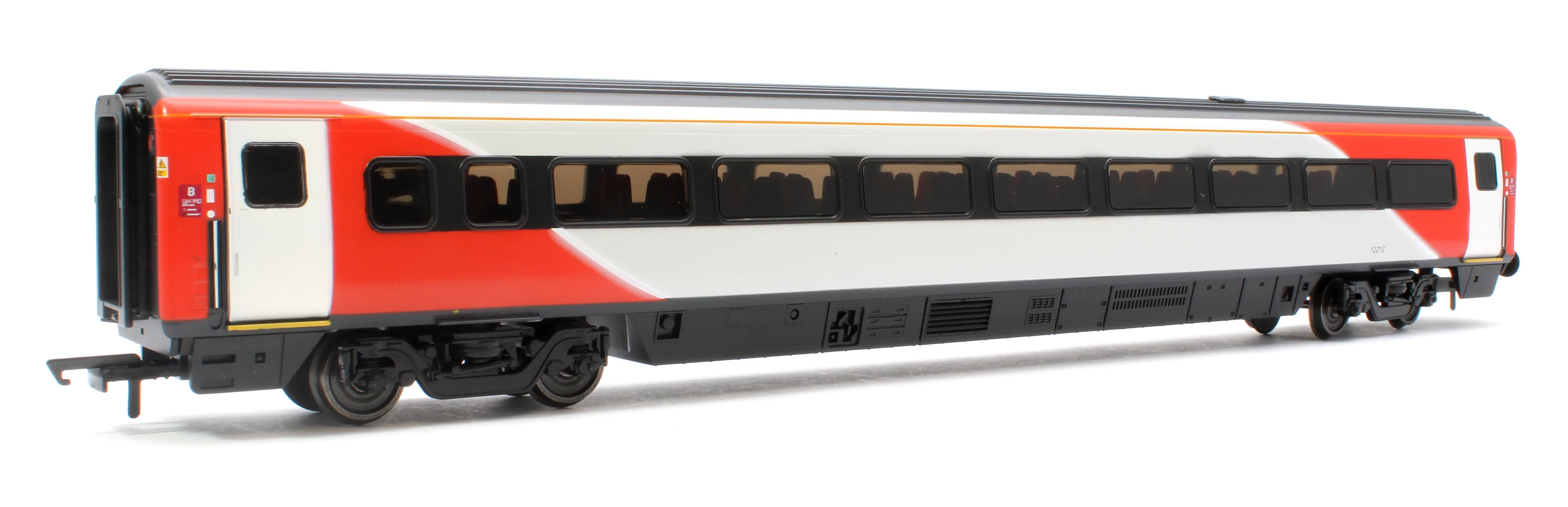 R40192 LNER Mk4 Standard Coach B 12212