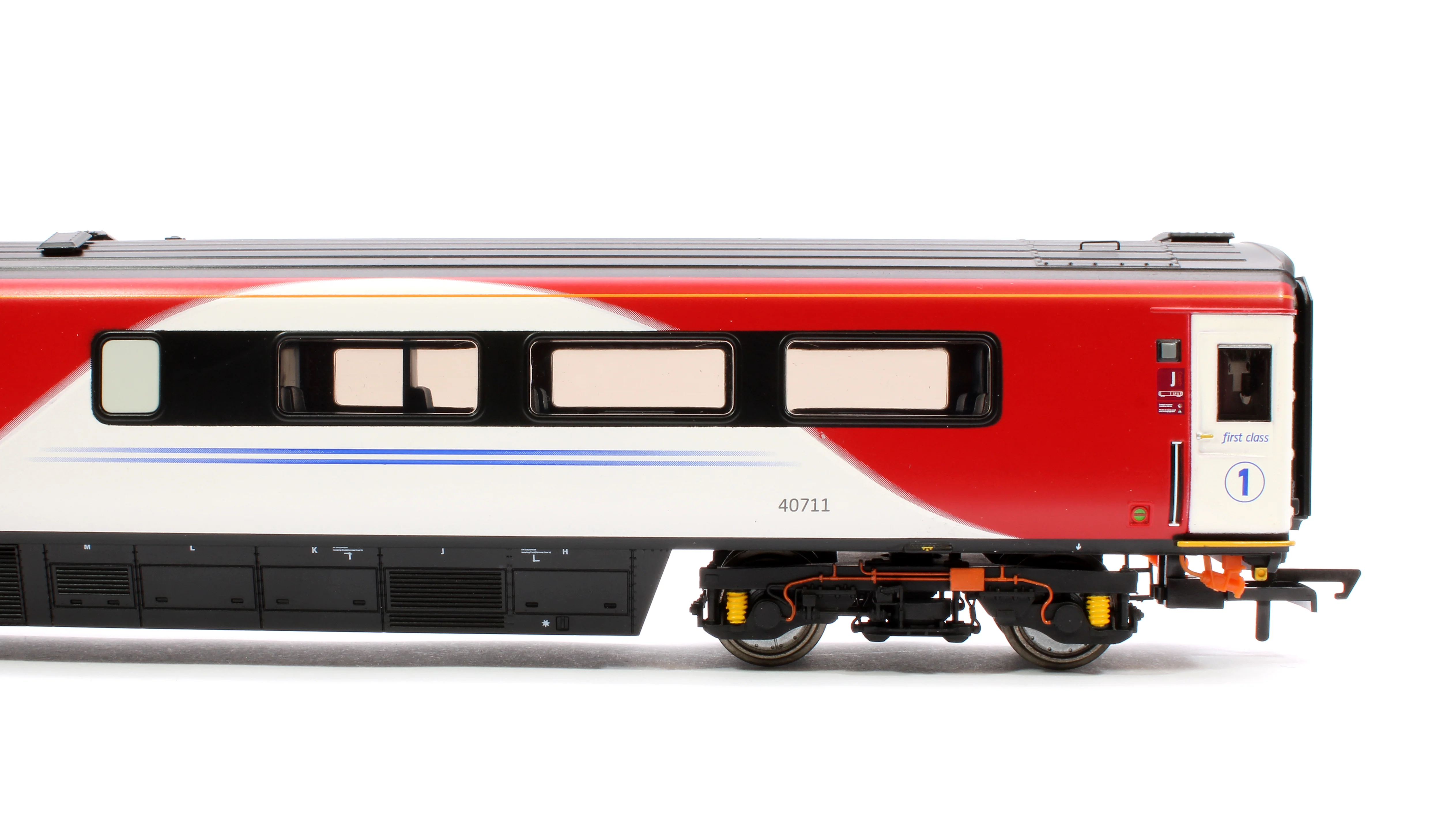R40251 Mk3 Trailer Restaurant First Buffet (TRFB) LNER 40711 - Image 4