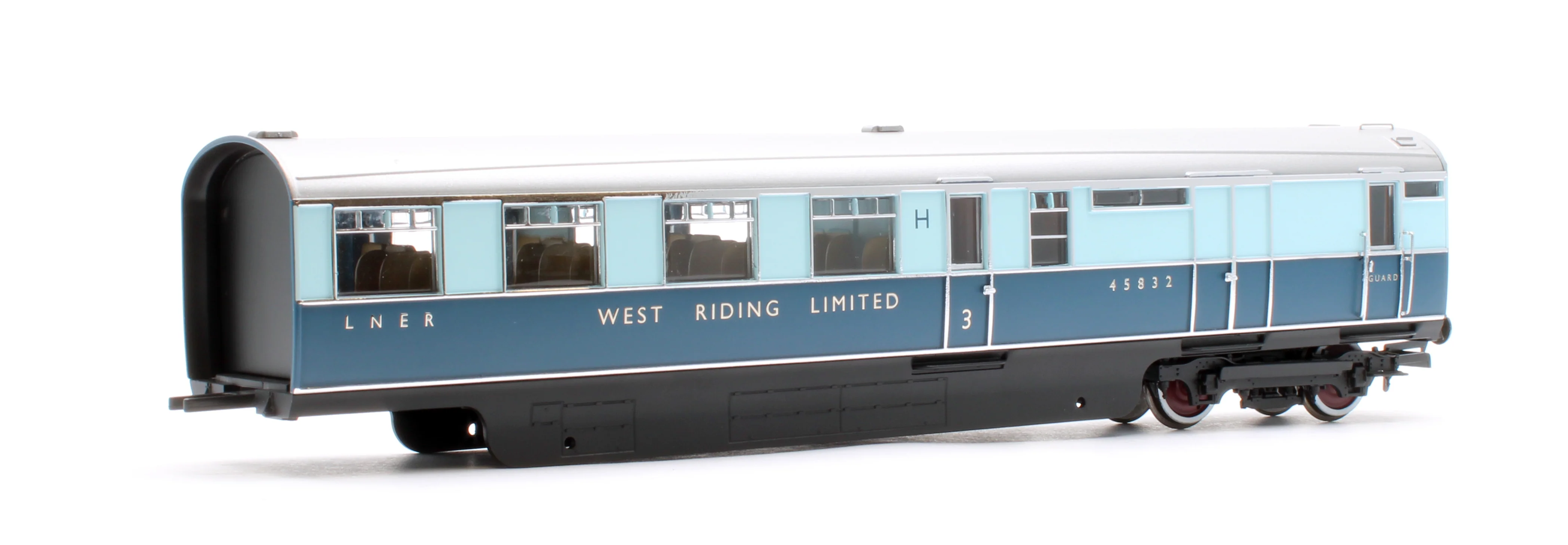 R40480 LNER West Riding Limited Open Third & Brake Third Articulated Coach Pack - Image 3