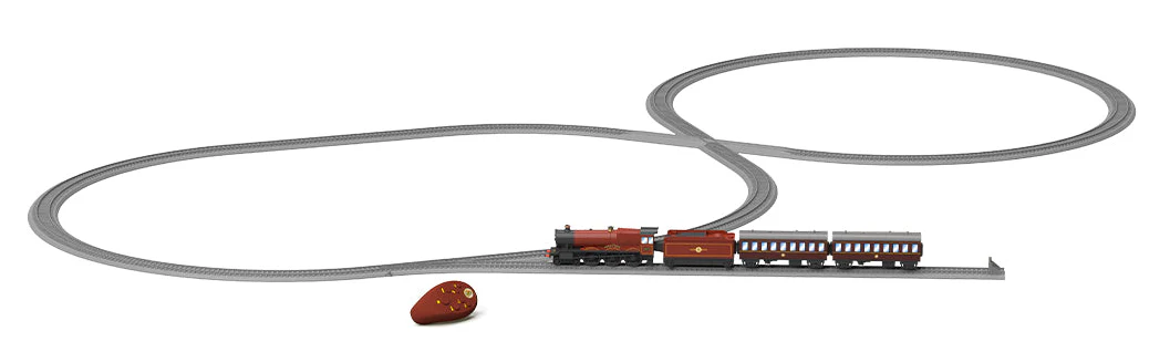 R9370SSM Playtrains Hogwarts Express Train Set with Steam - Image 2