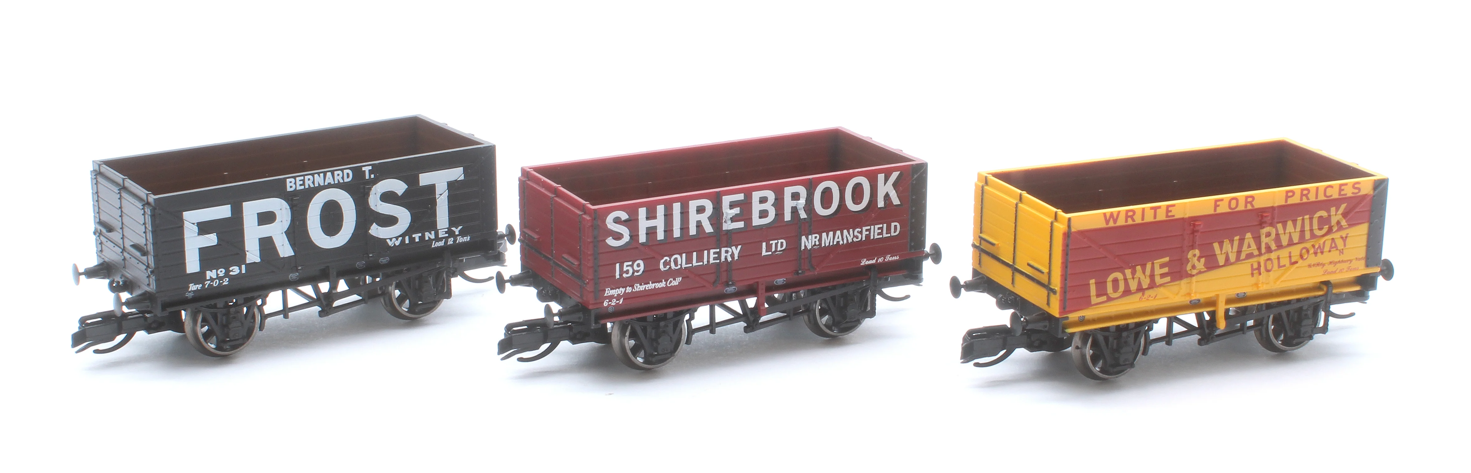 TT6042 7 Plank Wagon Lowe & Warwick Bernard T Frost Shirebrook Triple Pack - Image 3