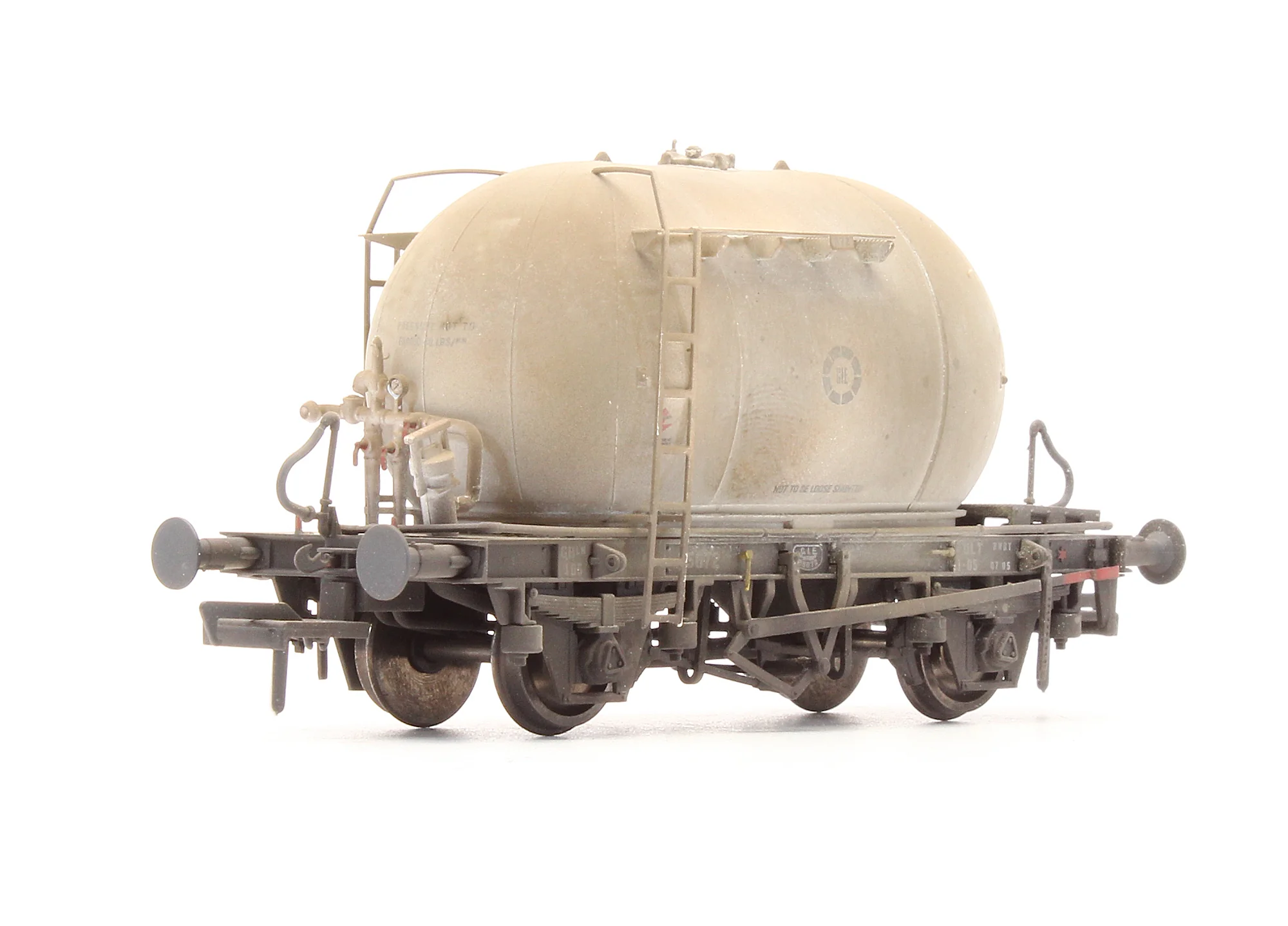 Pre-Owned IRM1012 CIE Bulk Cement Wagon - Ivory/Black - Set C - Custom Weathered - Image 4