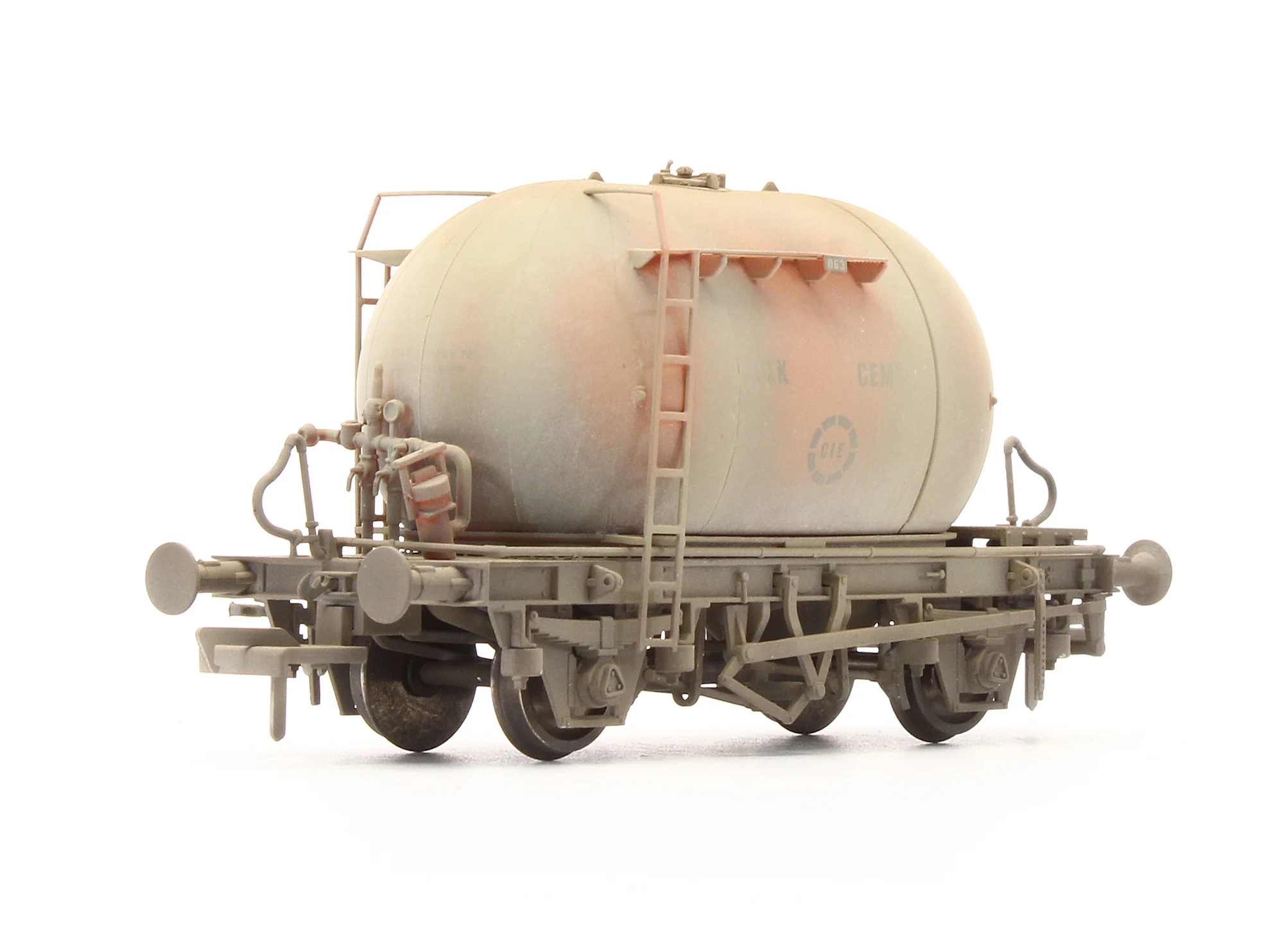 Pre-Owned IRM1015 CIE Bulk Cement Wagon - Tan/Grey - Set F - Custom Weathered - Image 3