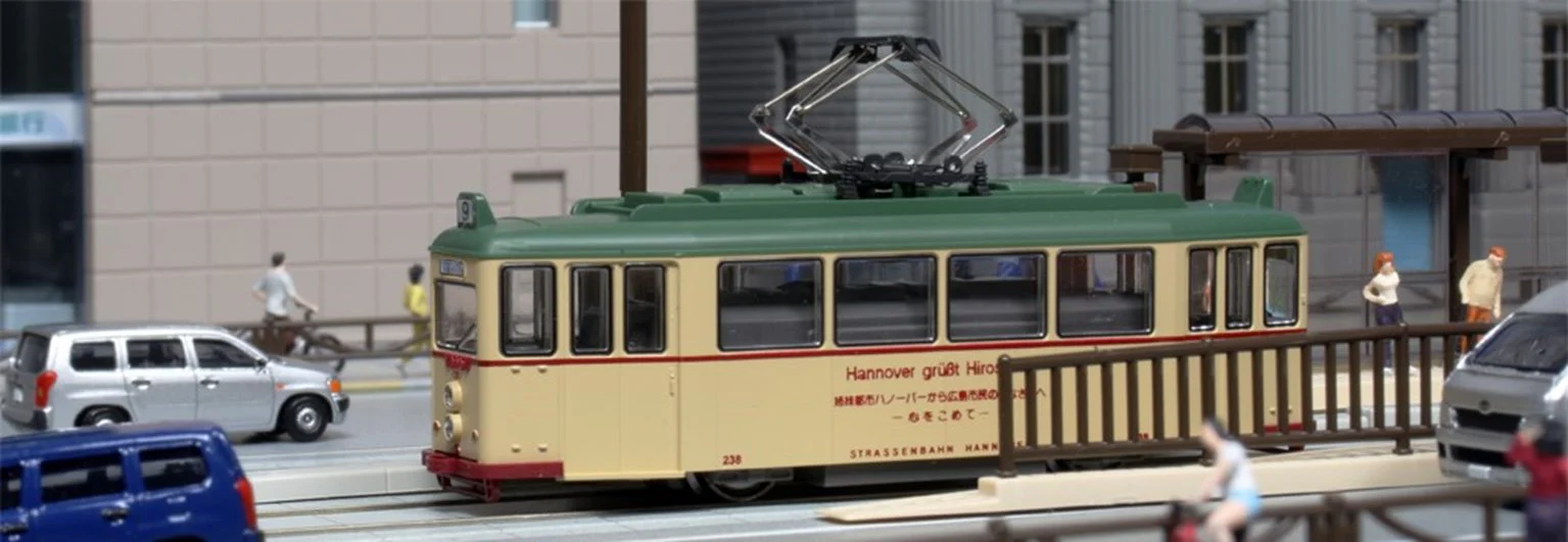 Hiroshima Electric Railway Type 200 Hannover Tram - Image 5