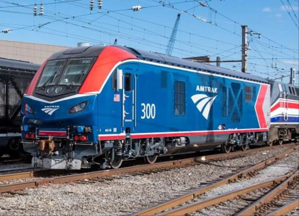 176-6051 ALC-42 Charger Loco Amtrak PhVI 300 Diesel Locomotive - Image 2