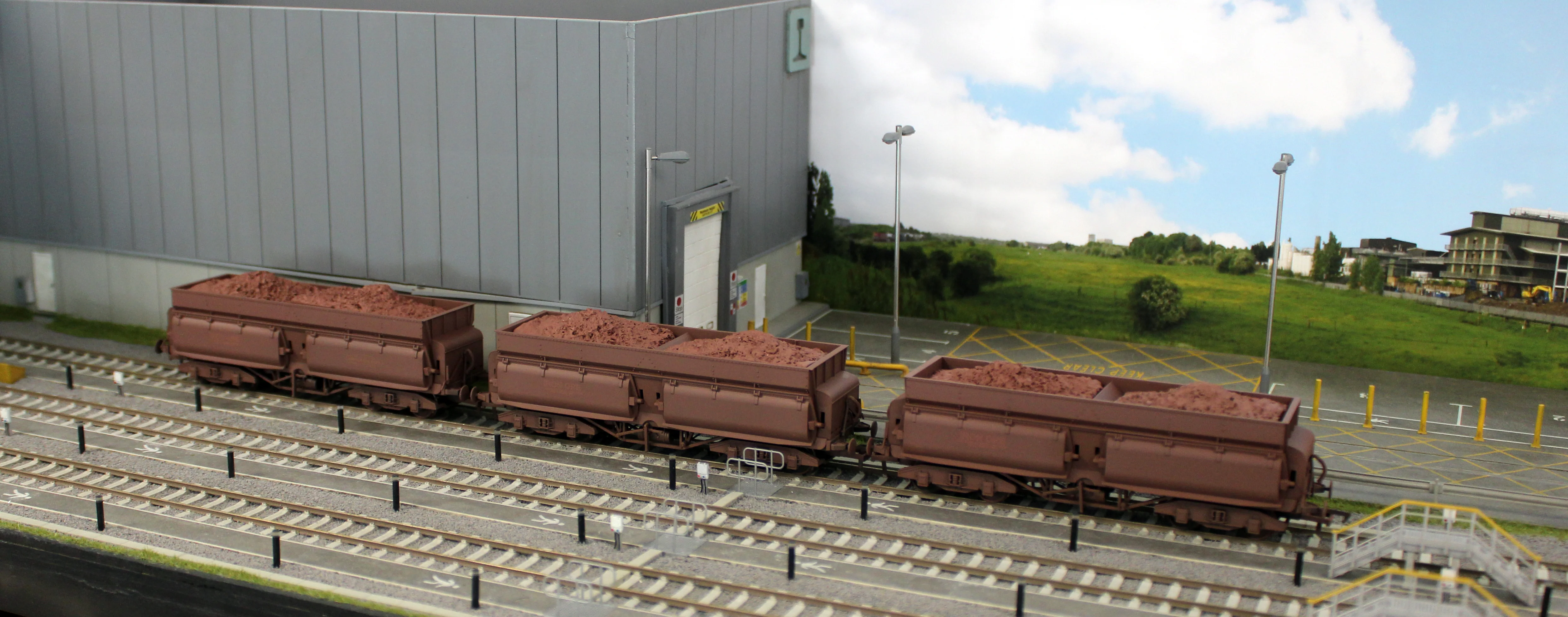 KRM-CON-OO-3G-W Set of 3 Consett Iron Ore Wagons - Pack G (With Load) - Weathered - Image 9