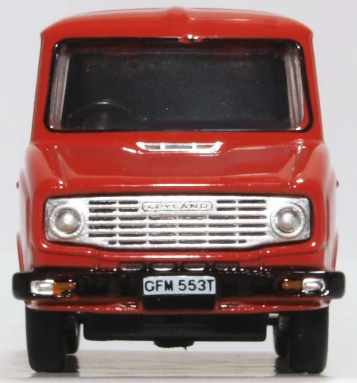 76SHP008 Leyland Sherpa Van Manweb Electricity - Image 2