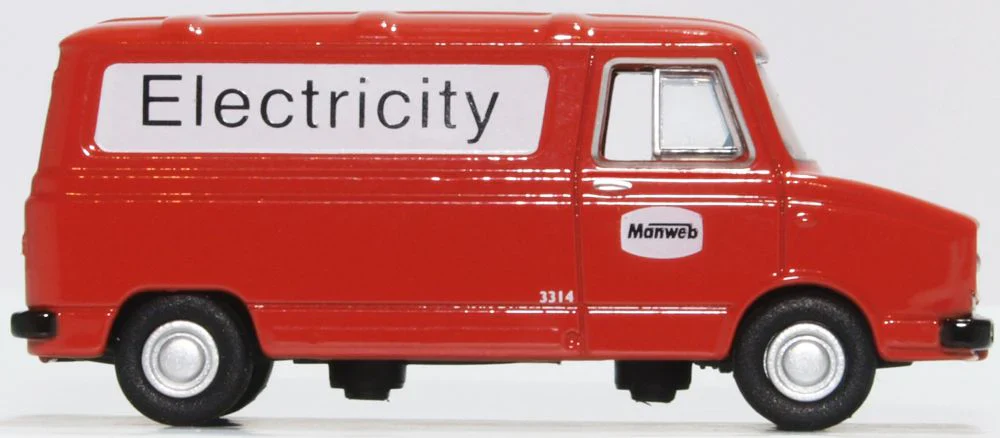 76SHP008 Leyland Sherpa Van Manweb Electricity - Image 4
