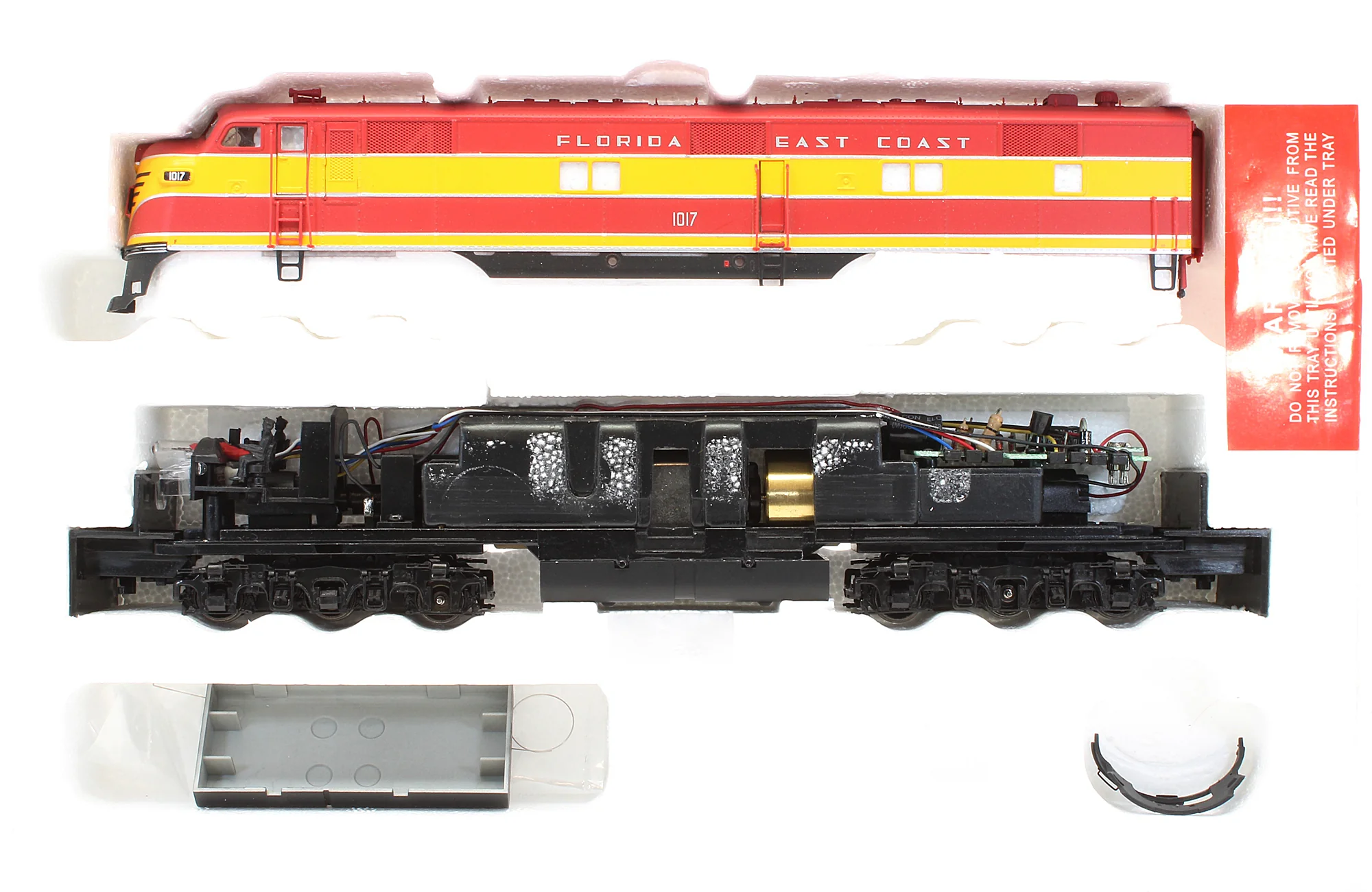 21079 Pre-Owned Florida East Coast A-Unit Diesel Locomotive W/Mars Light - Road #1017