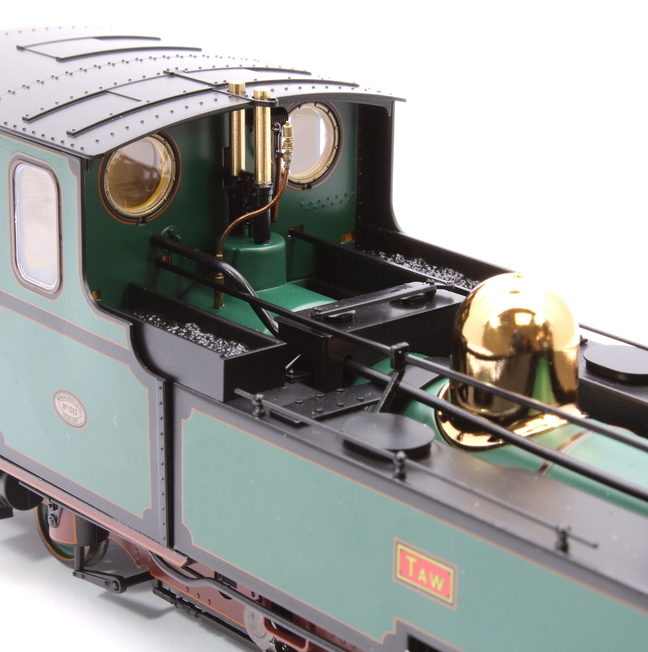 LHT-7NS-003 Lynton & Barnstaple Manning Wardle 2-6-2 TAW Lynton & Barnstaple Livery 1913-1924 (Late Cab) - Image 12