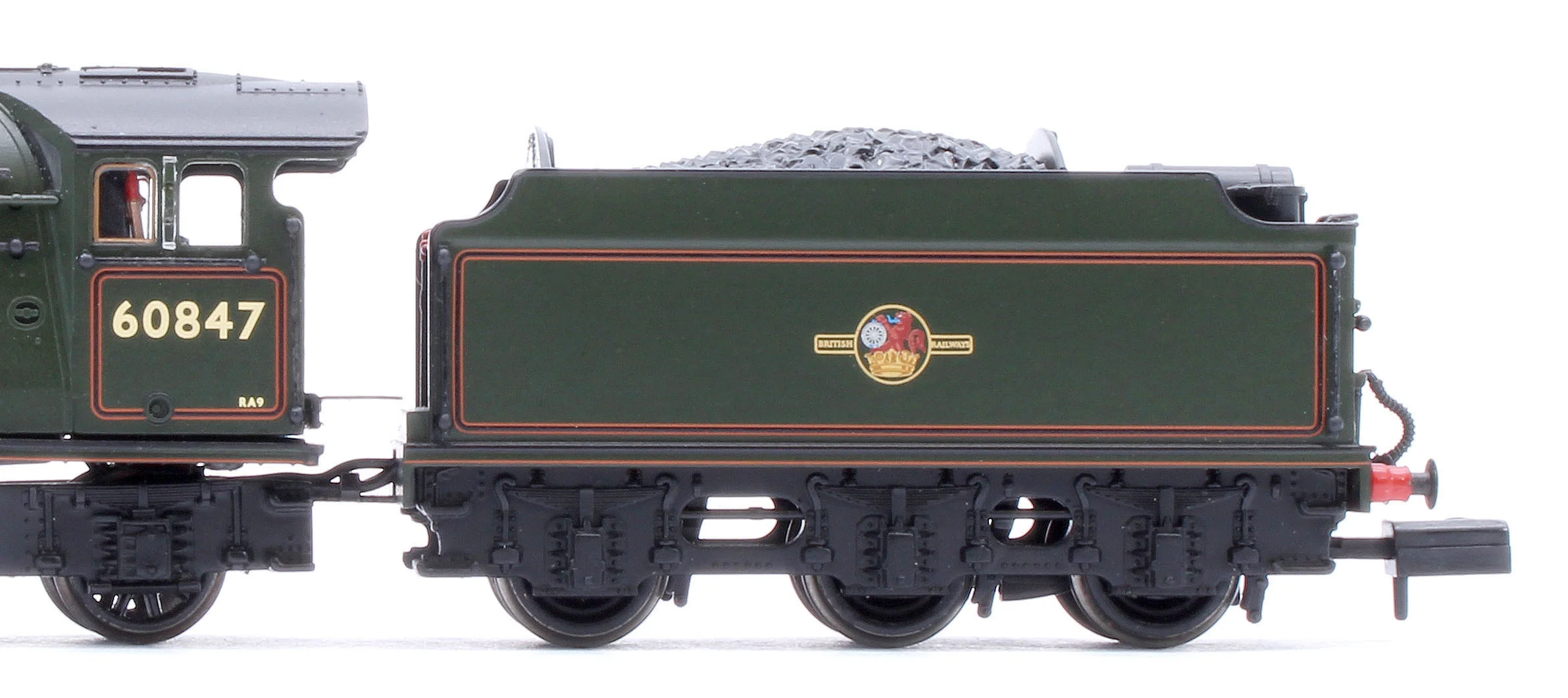 372-614 LNER V2 60847 'St Peter's School' BR Lined Green (Late Crest) Steam Locomotive - Image 8