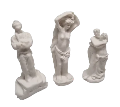 076-718 1:76 Scale Man, Woman & Couple Garden Statues (Pack of 3)