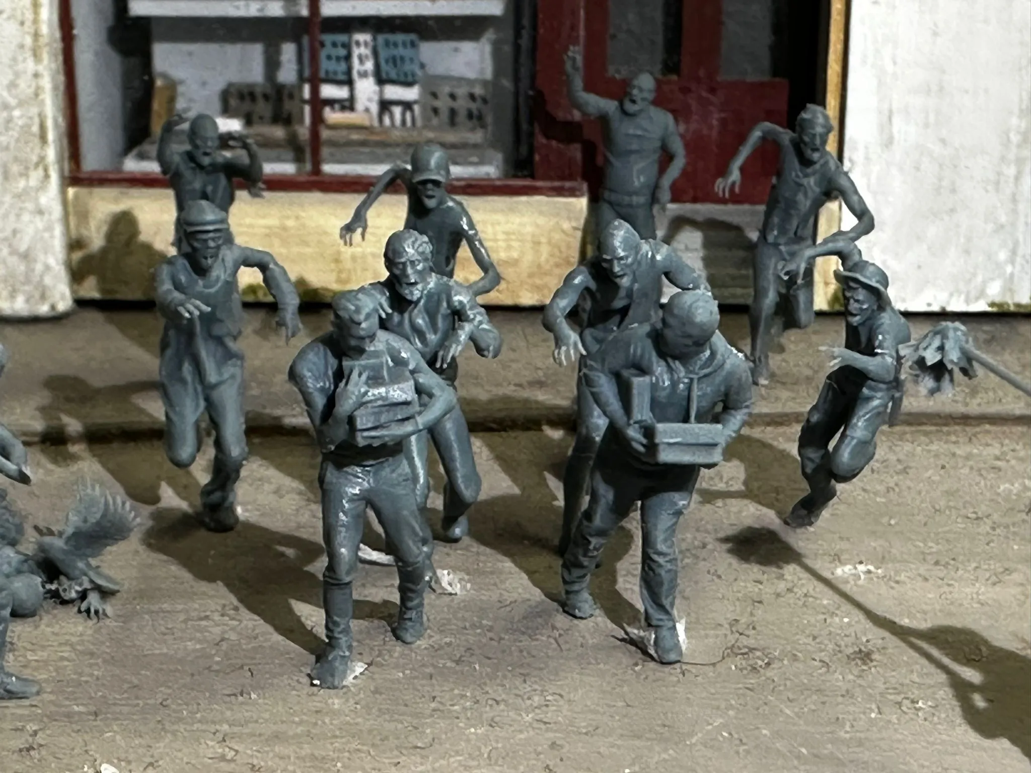 0241-043 O Gauge - Halloween Zombie Pack 2 - Image 2