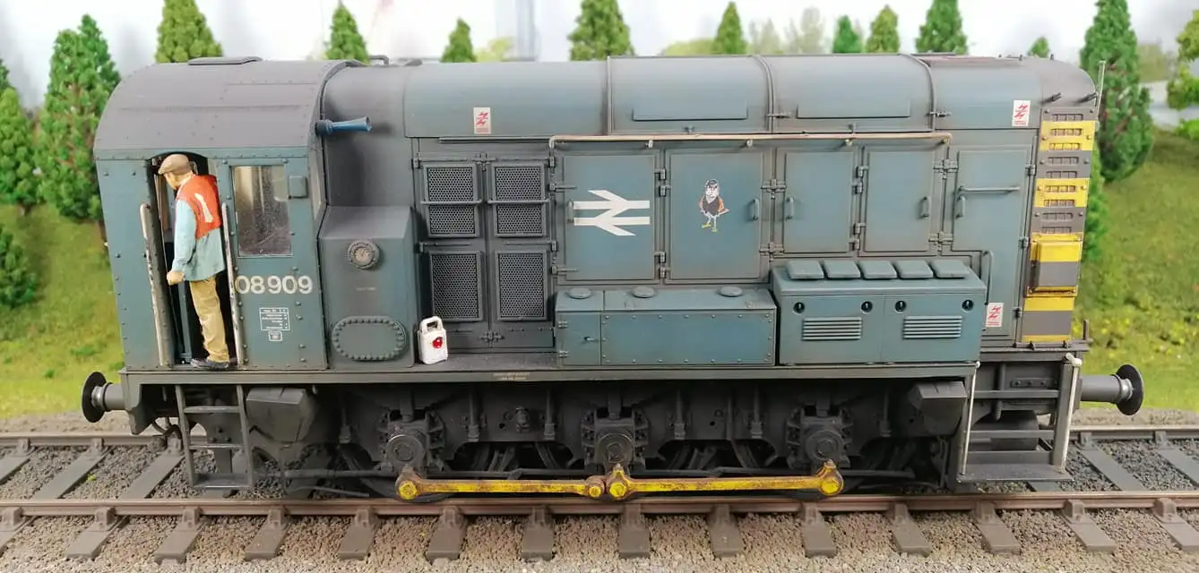 10223-120 TT:120 Gauge - Loco Specific Crew - Class 08 Crew Pack PRE-TOPS & TOPS - Image 3