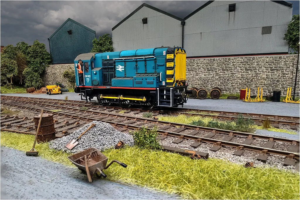 10228-076 OO Gauge Loco Specific Crew - Class 20 Crew Pack - 1996 - Present Day - Image 2