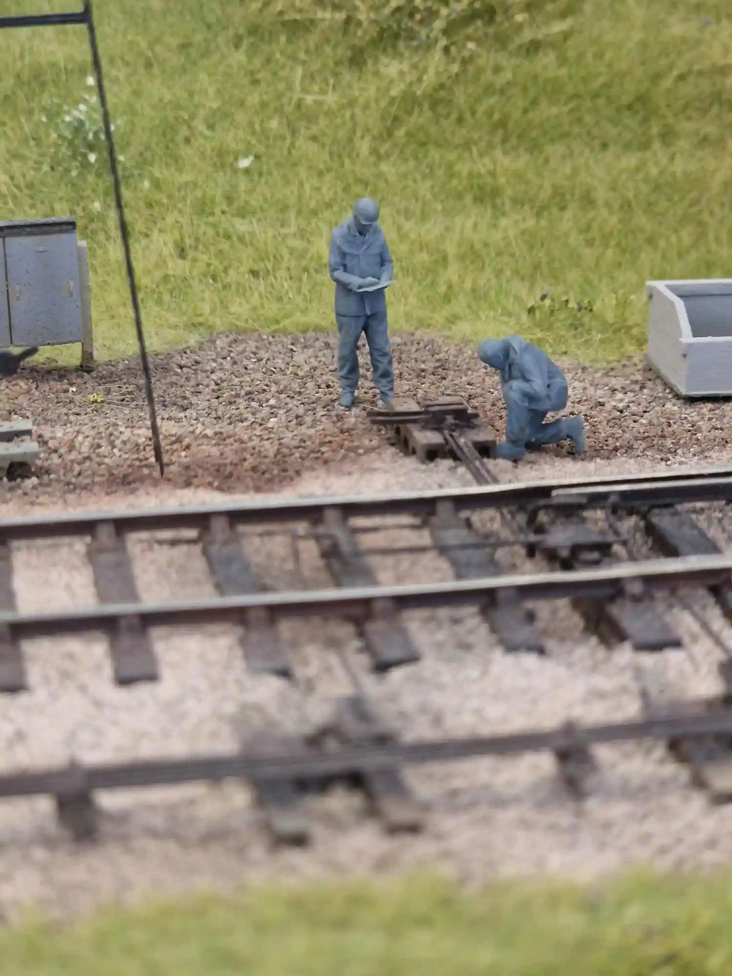 10305-076 OO Gauge - 1969 - 1997 British Rail S&T Inspectors - Image 3