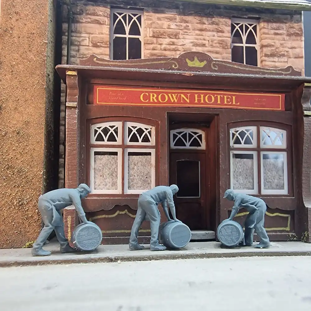 14301-076 OO Gauge Work and Industry - Brewery Workers Moving Barrels - Image 2