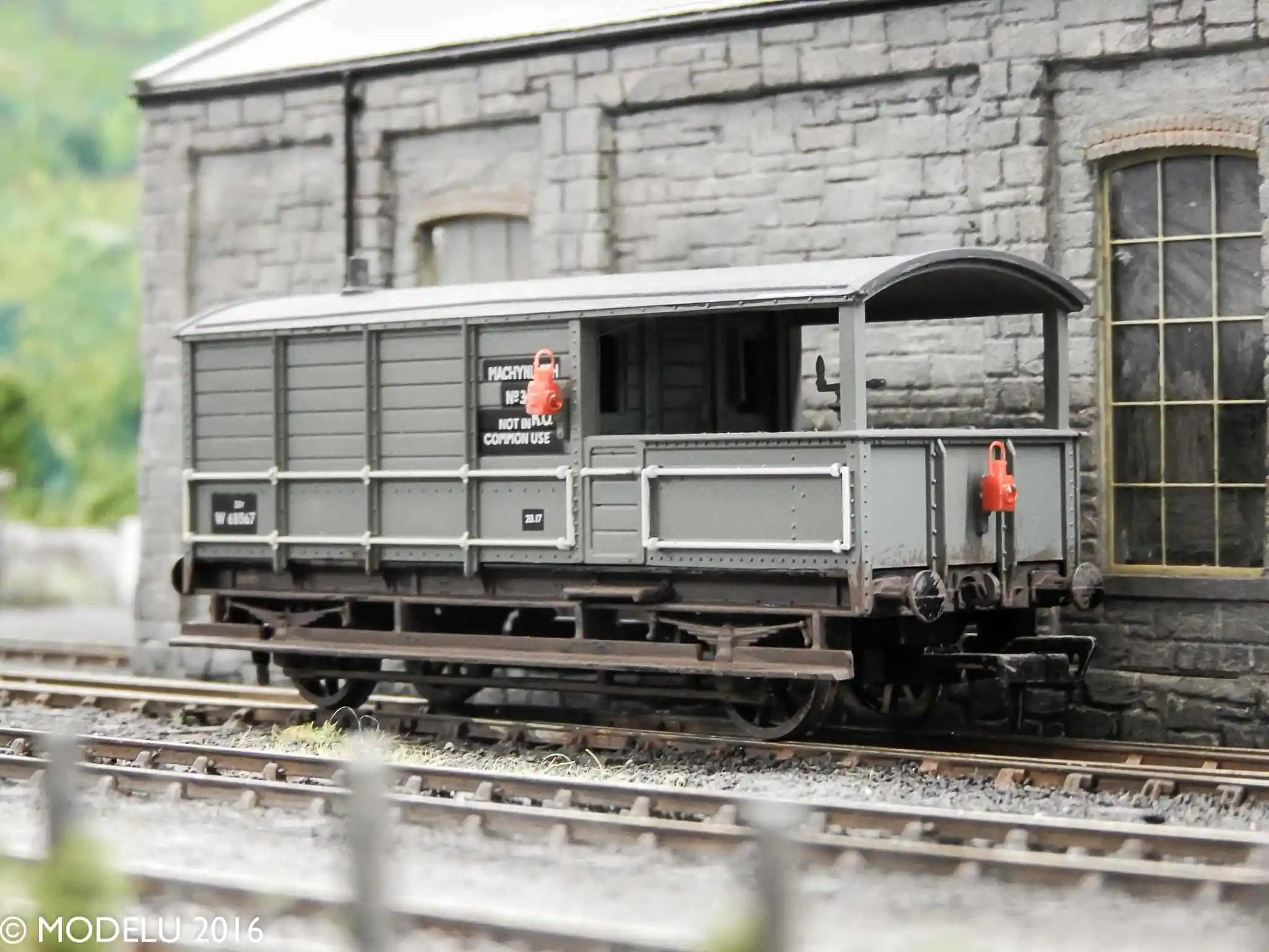 2076-148 N Gauge GWR BR (W) Tail Lamps Pack of 5 - No Lenses - Image 3