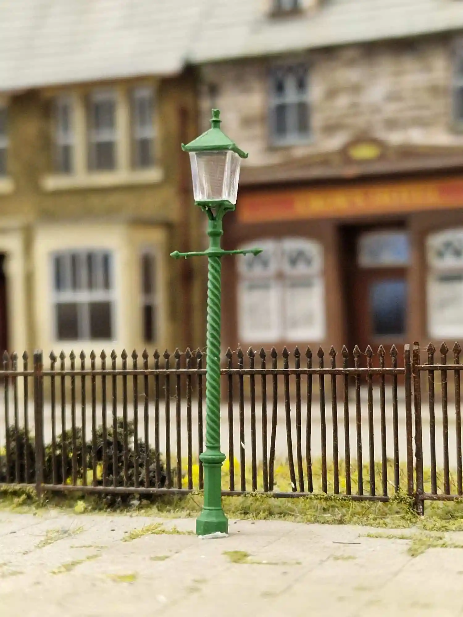 2601-043 O Gauge LSWR Barley Twist Lamps (x5) - Image 2