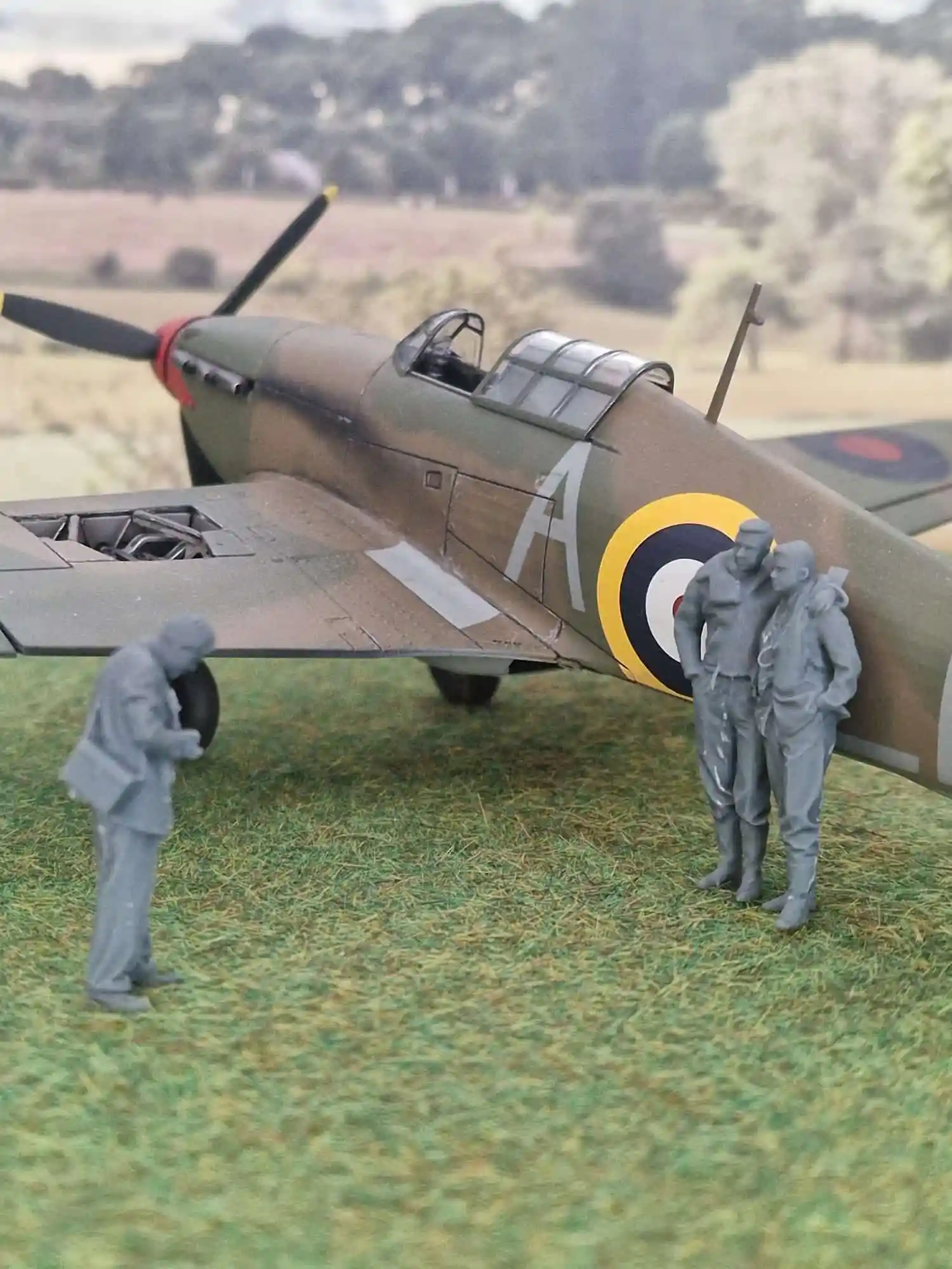 50205-048 1:48 Scale RAF Through the Ages - World War Two - RAF Photographer and Pilots - Image 3