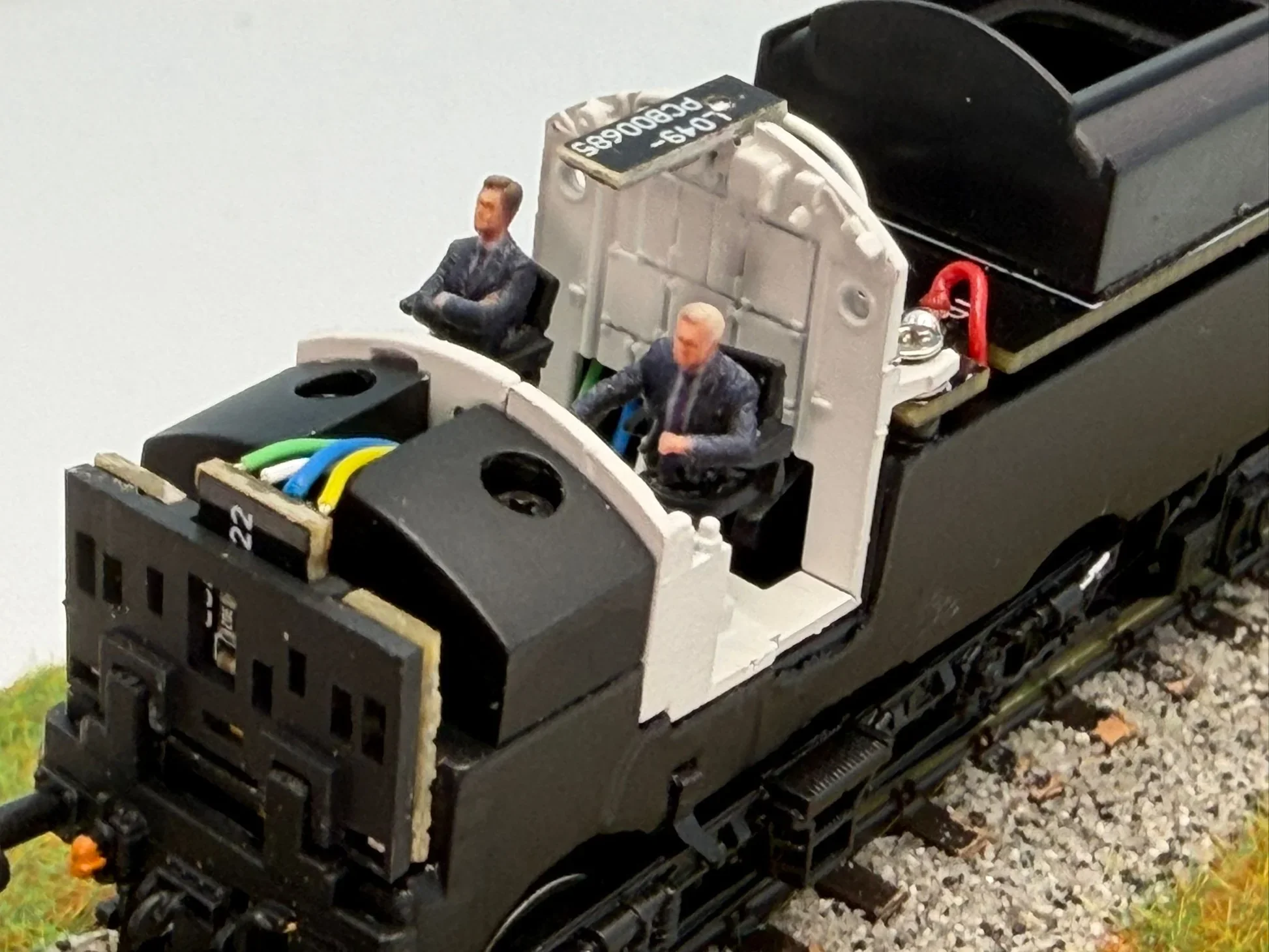 80801-120C TT:120 Gauge Loco Specific Crew - Class 37 BR - Image 2