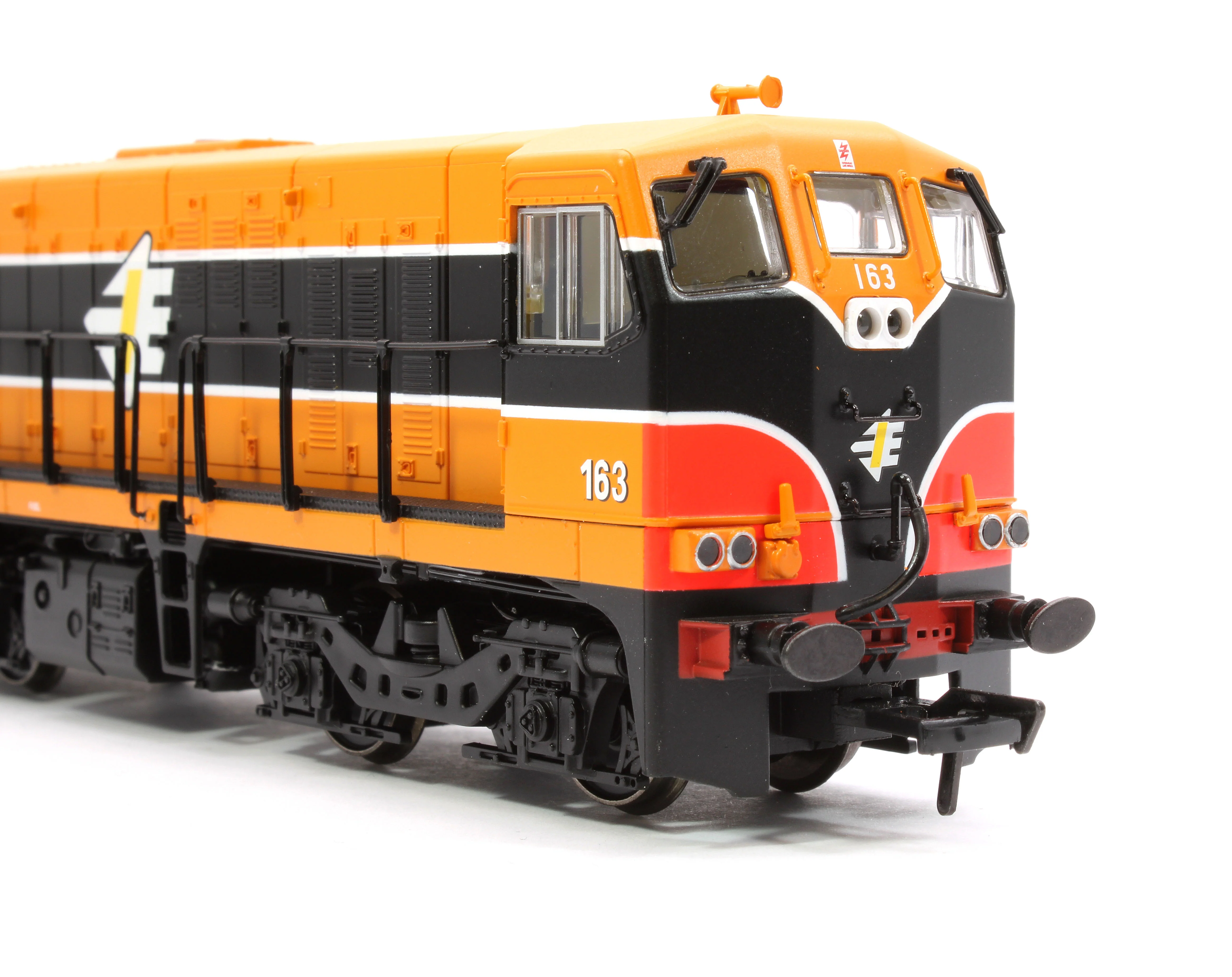 MM0163A Class 141 Iarnród Éireann (IE) No. 163 Diesel Locomotive - Image 10