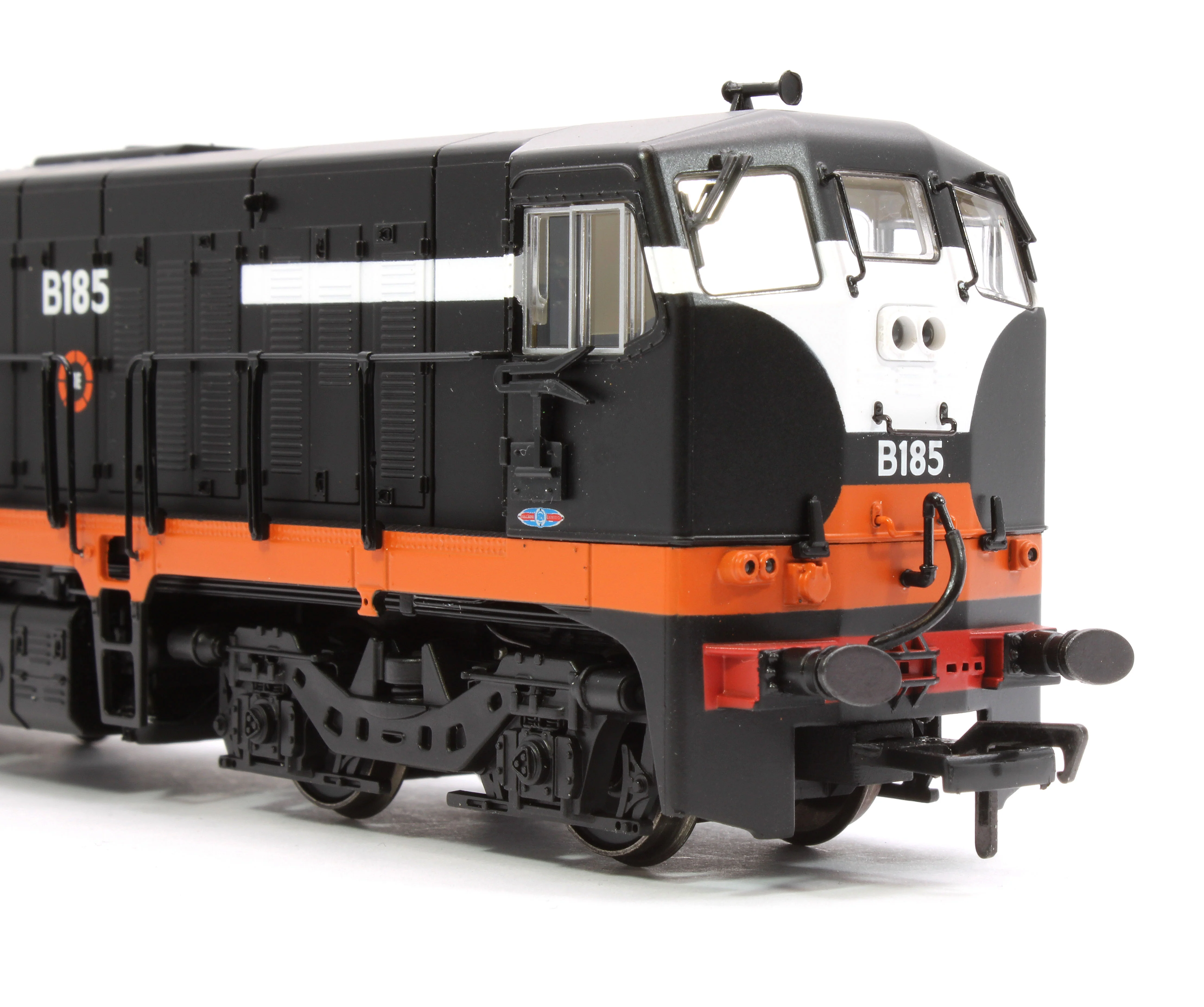MM0185A Class 181 Córas Iompair Éireann (CIE) Black/Tan no. 185 Diesel Locomotive - Image 10