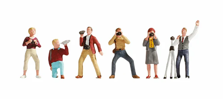 N15571 Figures - Photographers (6) Set