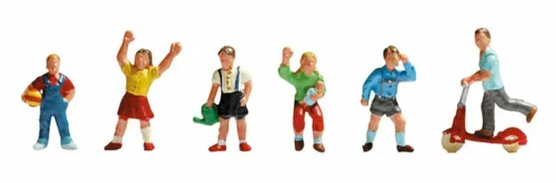 N15815 Children (6) Figure Set
