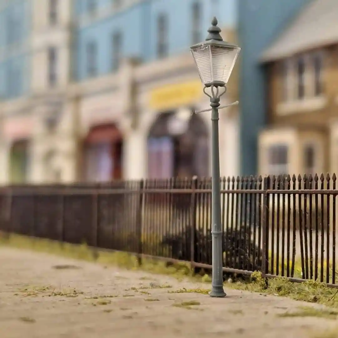 2608-043 O Gauge - Detailing - GWR No2 Column Lamps x5 - Image 2