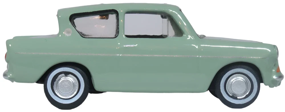 76105010 Ford Anglia Spruce Green - Image 4