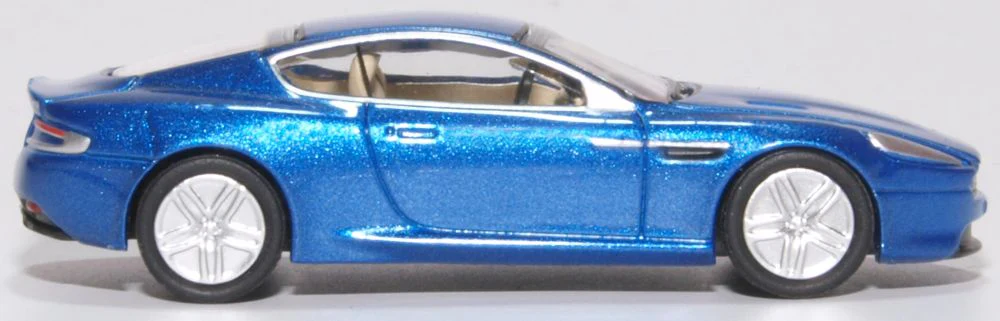 76AMDB9003 Aston Martin DB9 Coupe Cobalt Blue - Image 4