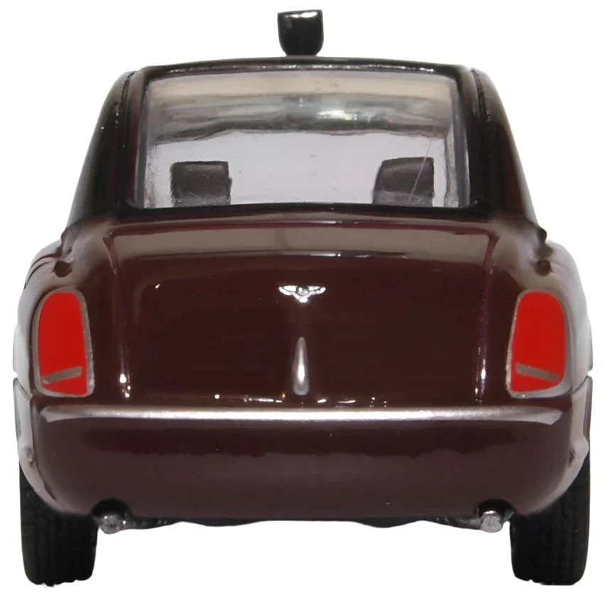 76BSL001 Bentley State Limousine HM The Queen - Image 3