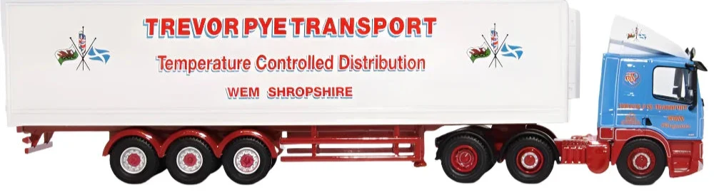 76DAF004 Leyland DAF FT85 Short Fridge Trailer Trevor Pye - Image 4
