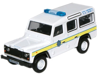 76DEF004 Land Rover Defender Garda