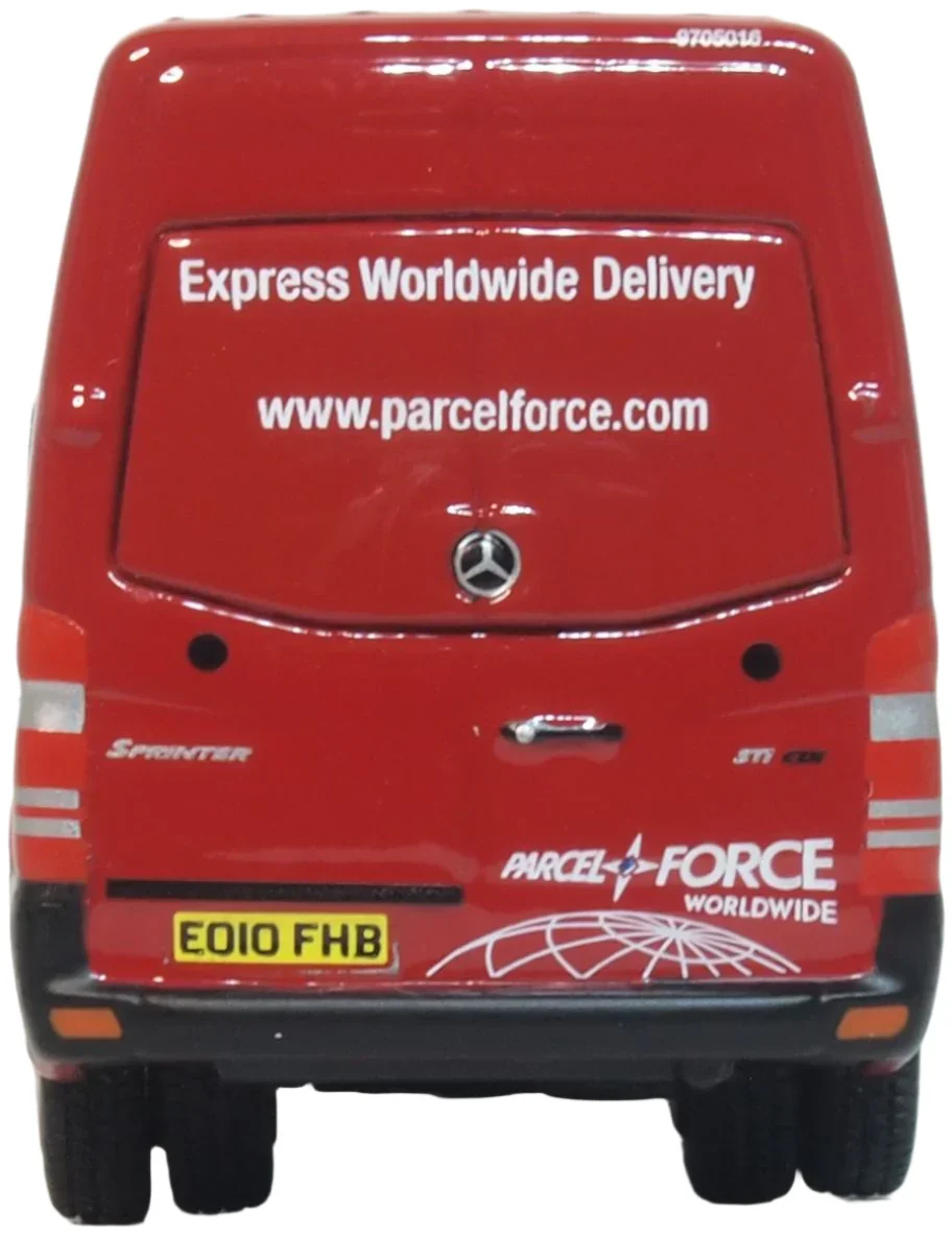 76MSV005 Mercedes Sprinter Parcelforce - Image 5
