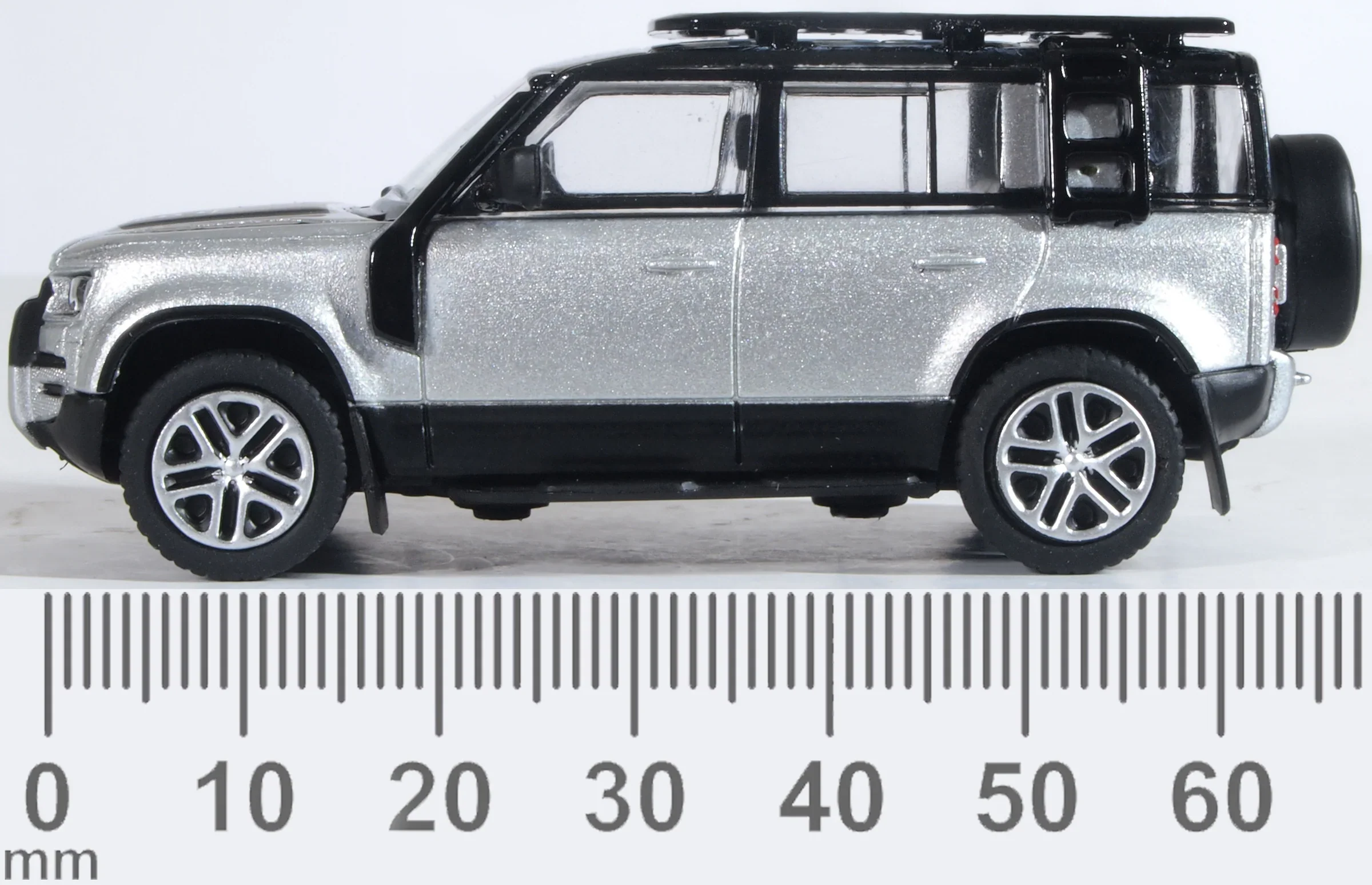 76ND110001 Land Rover Defender 110 - Image 6