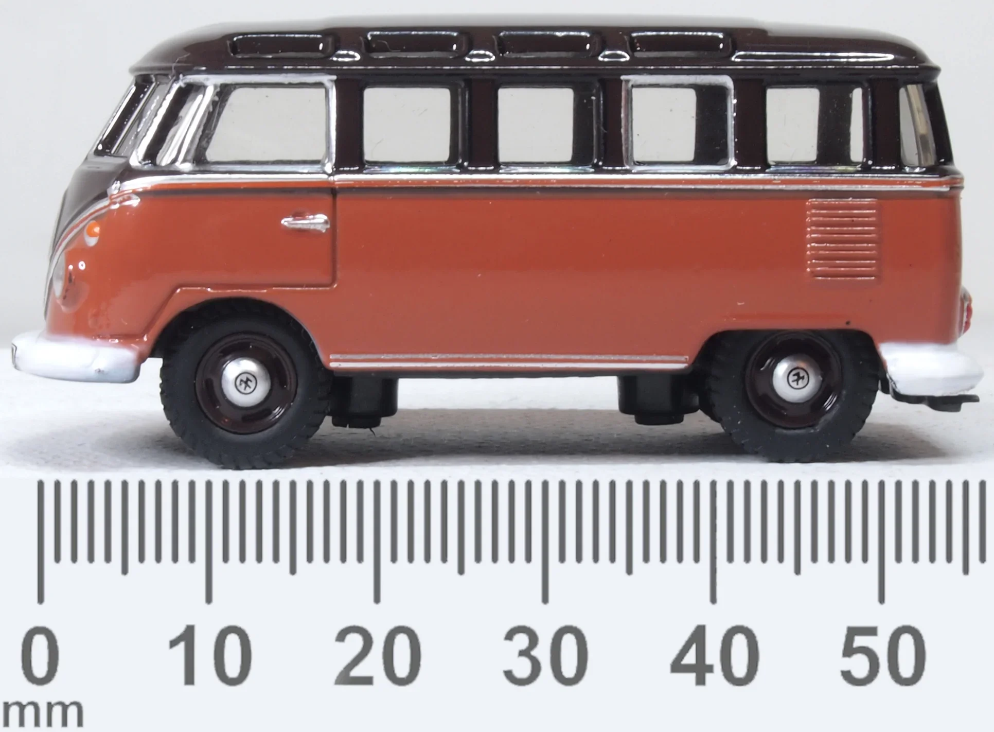 76VWS012 Volkswagen Split Screen T1 Samba Bus Sealing Wax Red/Brown - Image 6