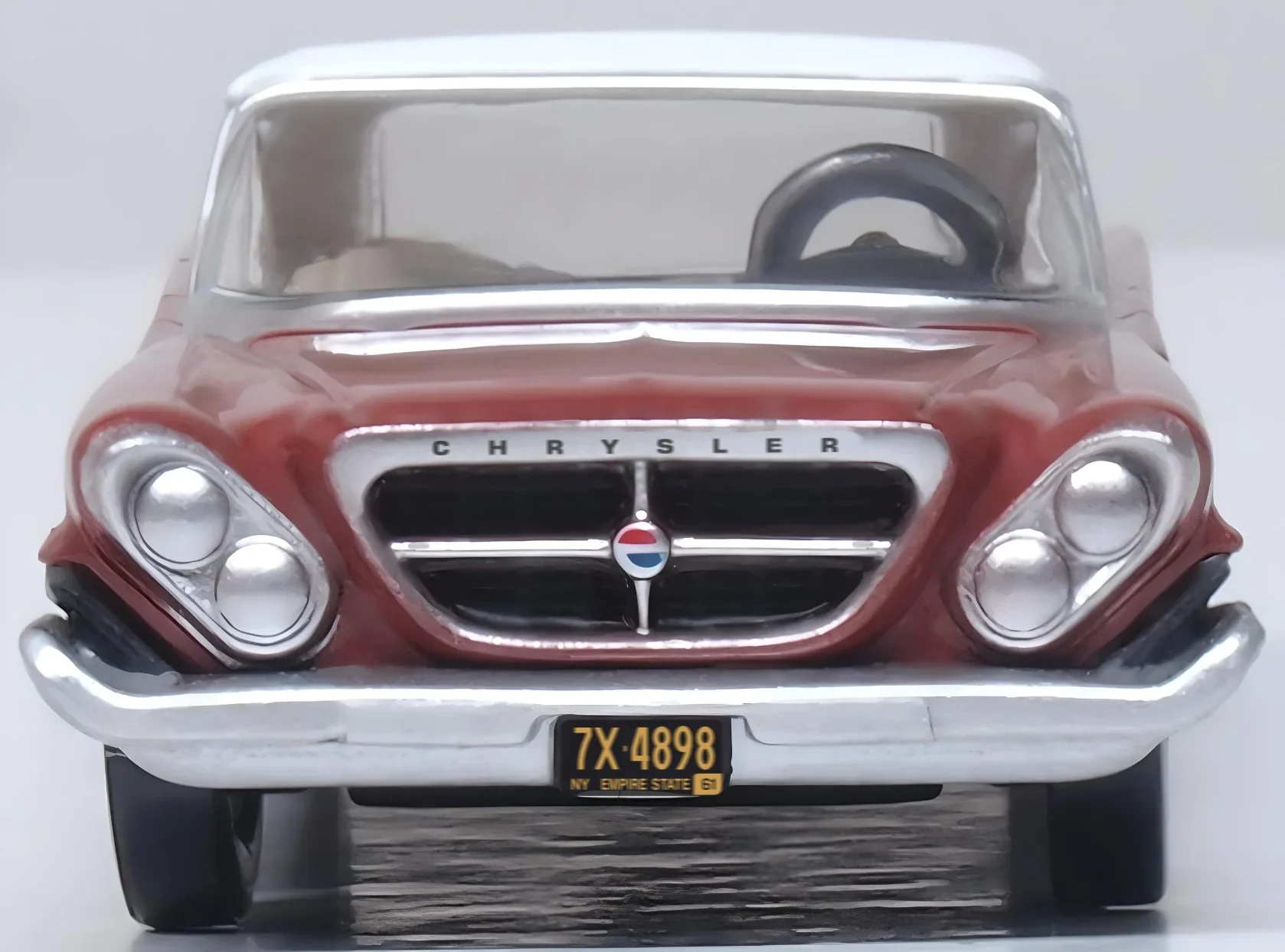 87CC61004 1961 Chrysler 300 Convertible (Closed) Cinnamon/White - Image 4